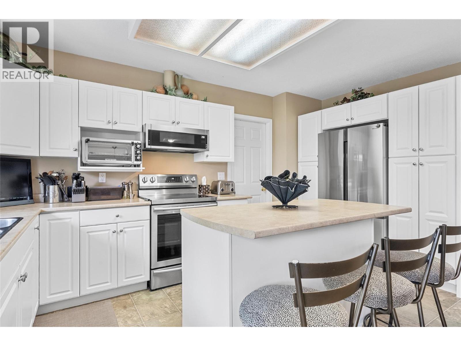 2524 Parkdale Place, Blind Bay, British Columbia  V0E 1H1 - Photo 10 - 10383143