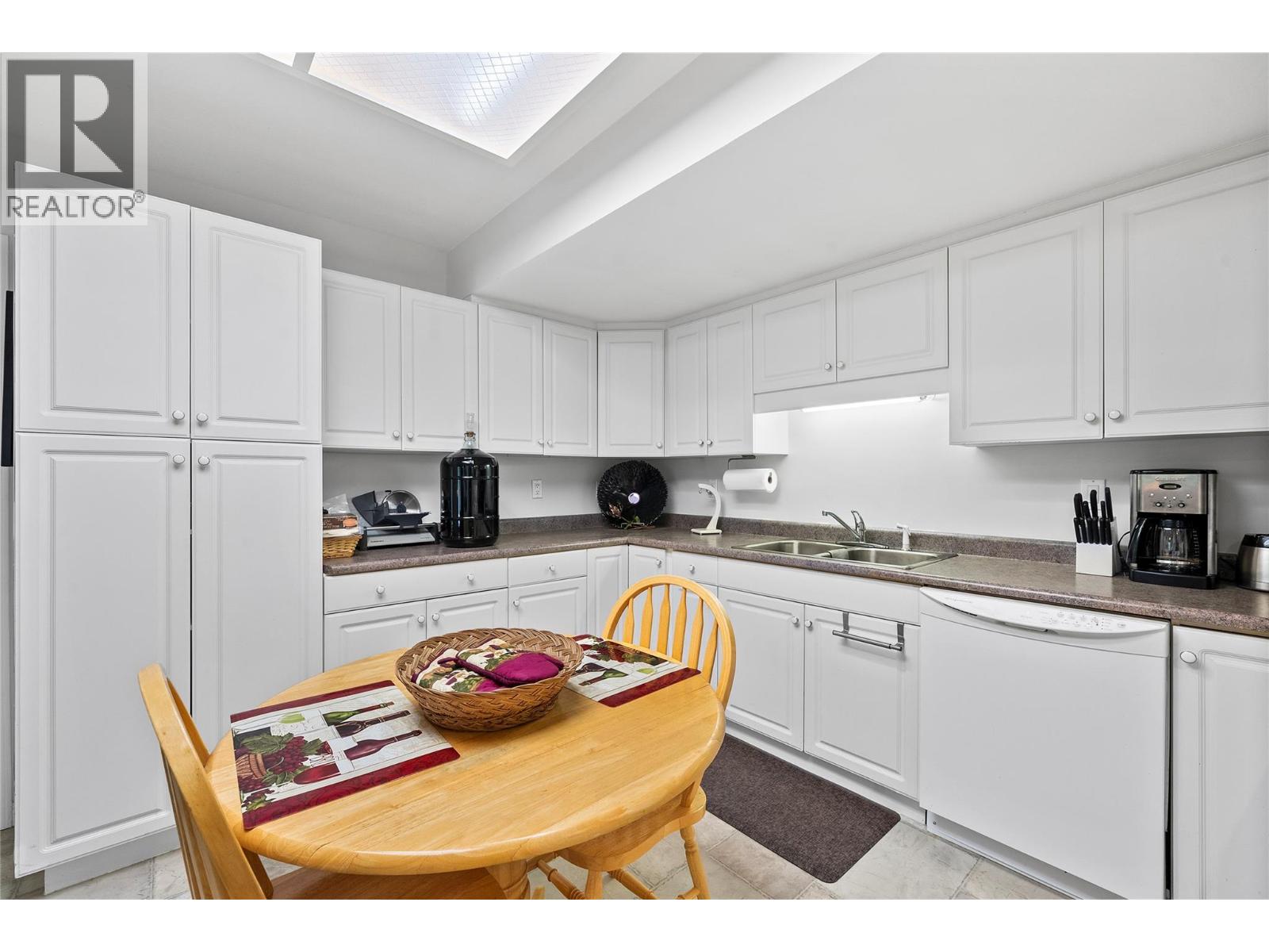 2524 Parkdale Place, Blind Bay, British Columbia  V0E 1H1 - Photo 24 - 10383143