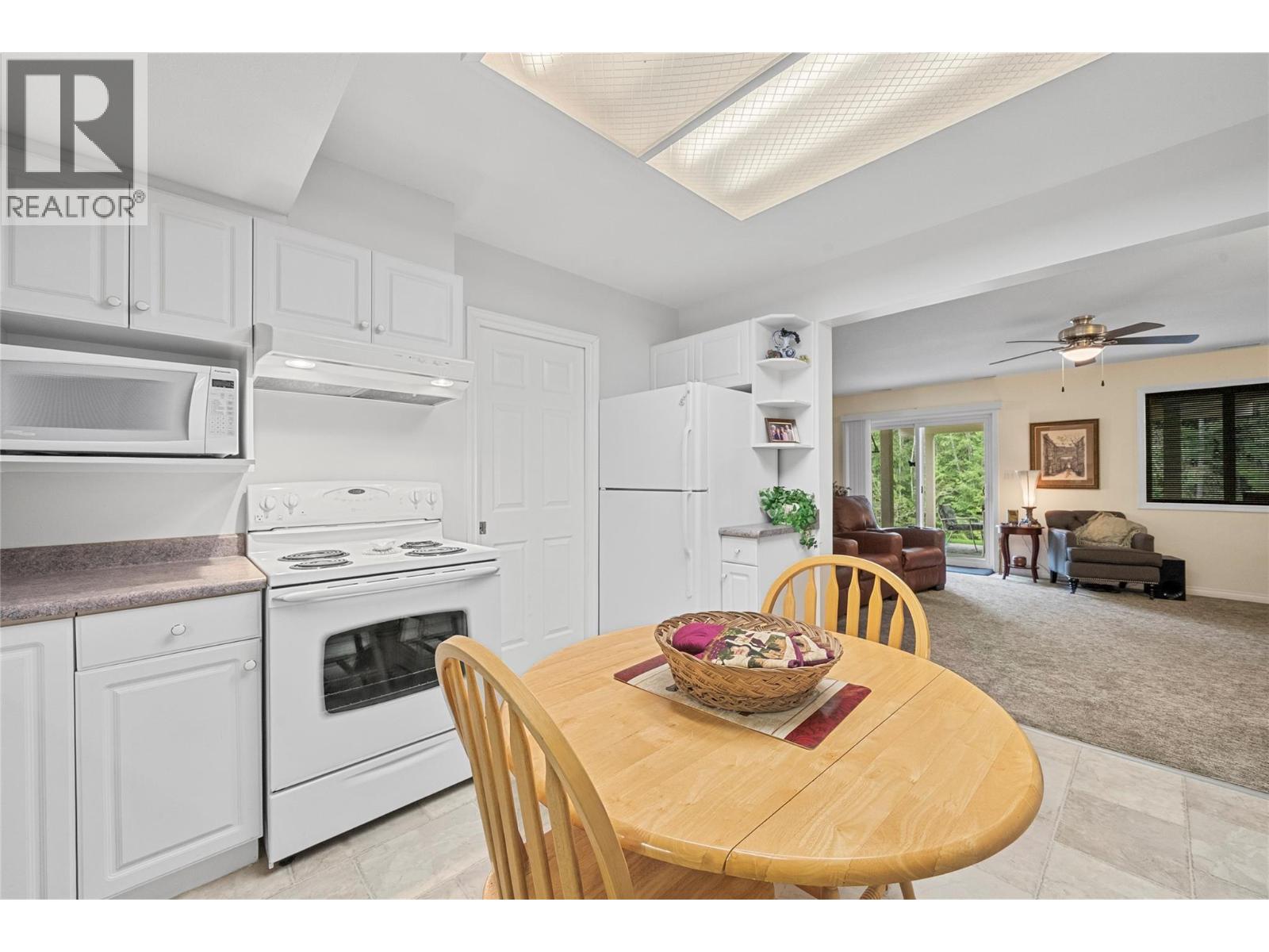 2524 Parkdale Place, Blind Bay, British Columbia  V0E 1H1 - Photo 26 - 10383143