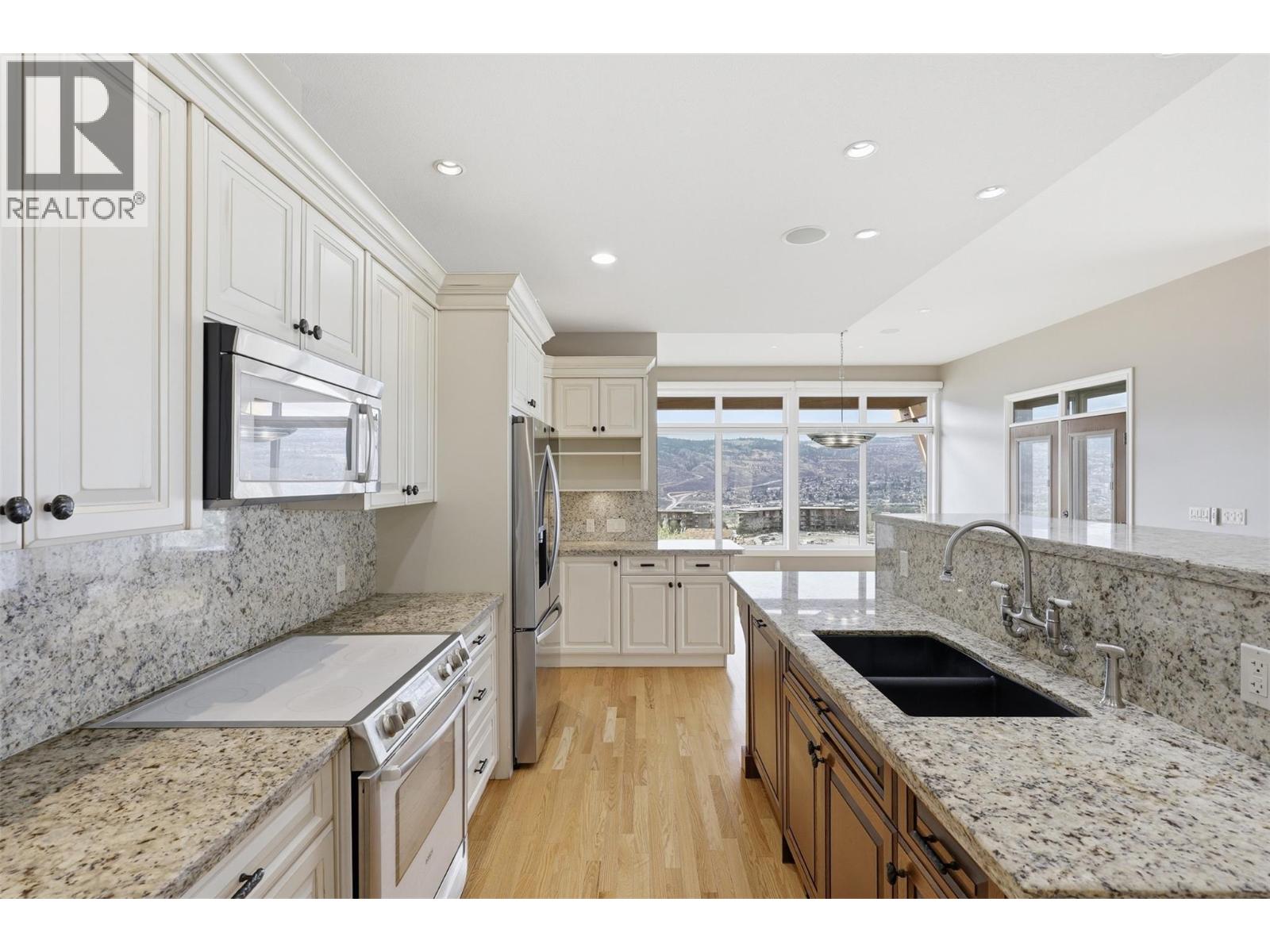 1589 Golf Ridge Drive, Kamloops, British Columbia  V2H 0A5 - Photo 15 - 10381403