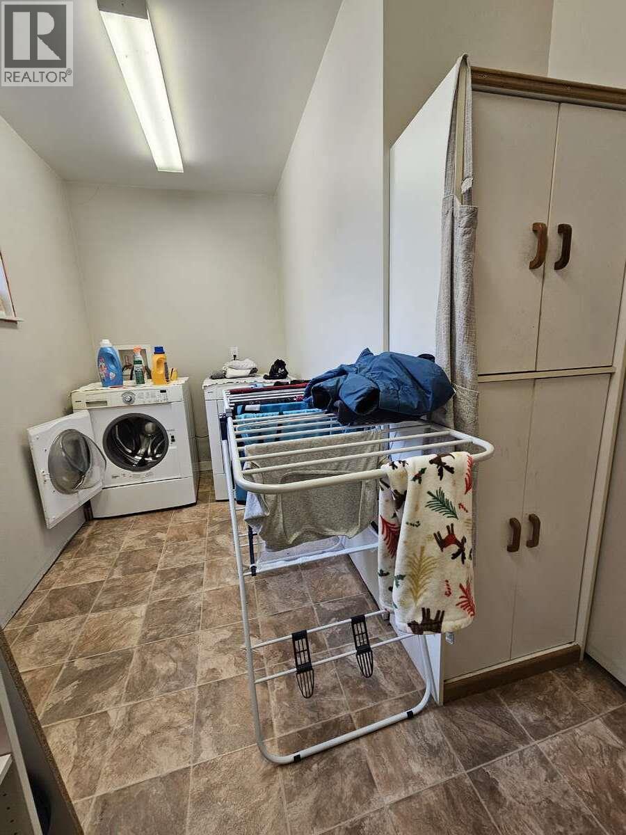 1501 Douglas Street, Revelstoke, British Columbia  V0E 2S0 - Photo 10 - 10384217