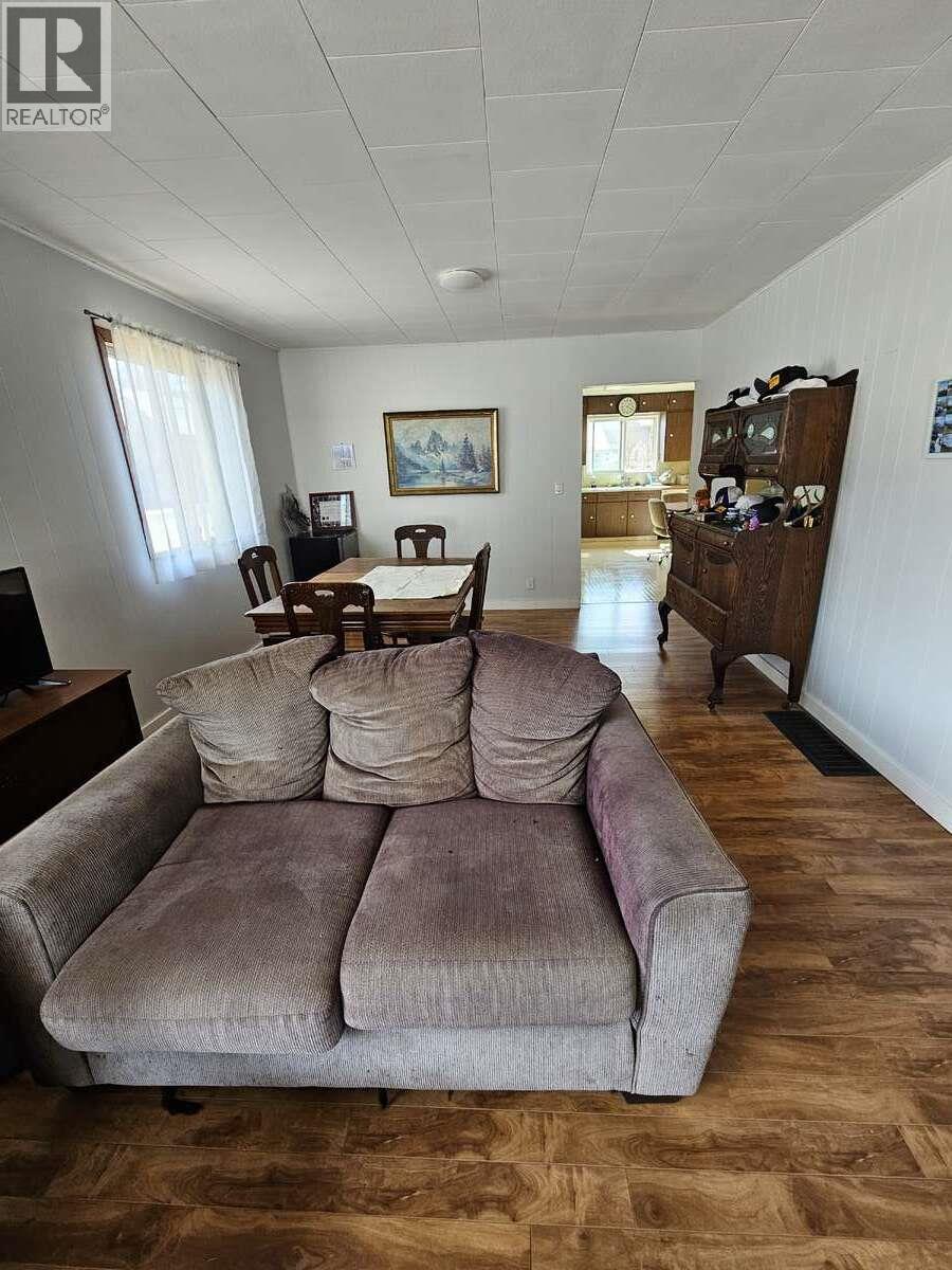 1501 Douglas Street, Revelstoke, British Columbia  V0E 2S0 - Photo 15 - 10384217