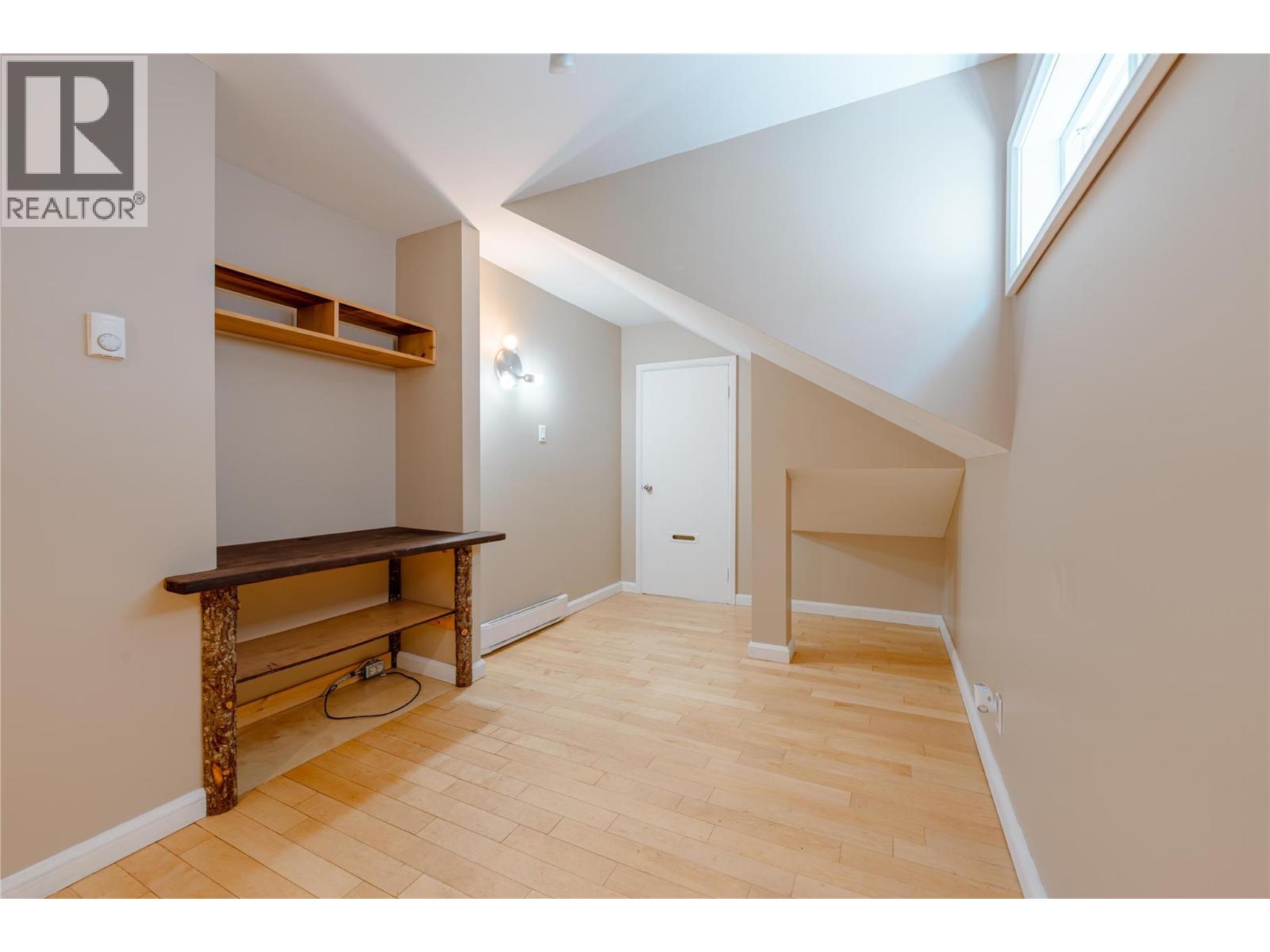 503 Third Street E, Revelstoke, British Columbia  V0E 2S0 - Photo 15 - 10384188