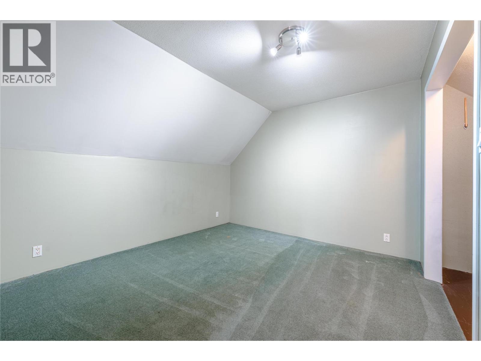 503 Third Street E, Revelstoke, British Columbia  V0E 2S0 - Photo 39 - 10384188