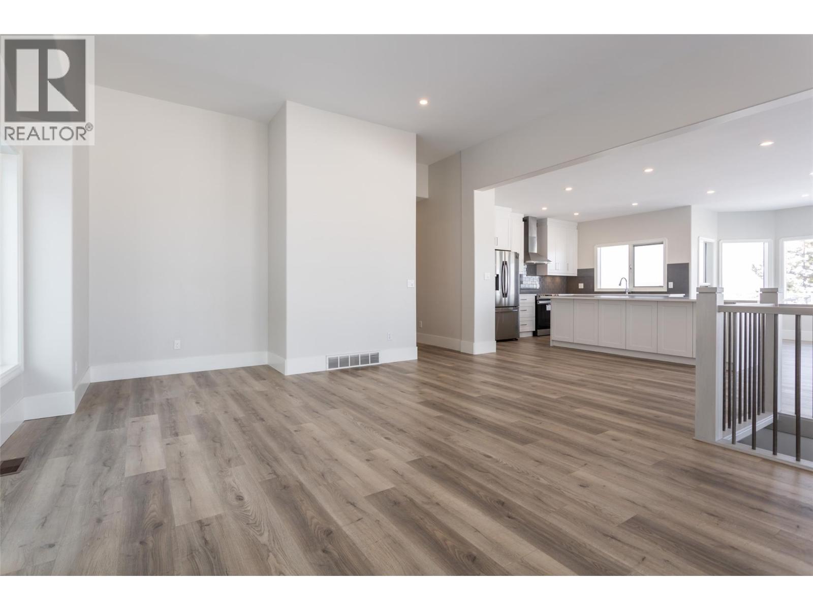 845 Toovey Road, Kelowna, British Columbia  V1X 6P9 - Photo 10 - 10384175