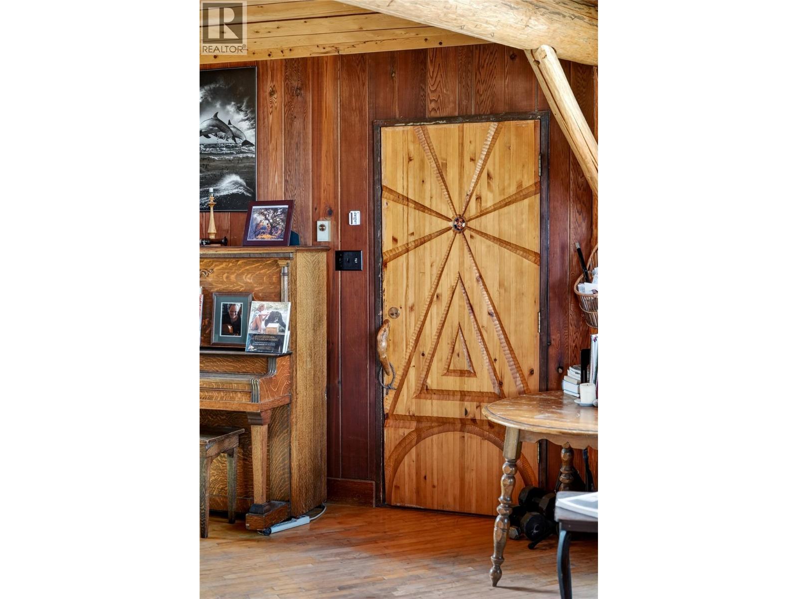 806 Bellevue Street, New Denver, British Columbia  V0G 1S1 - Photo 4 - 10383864