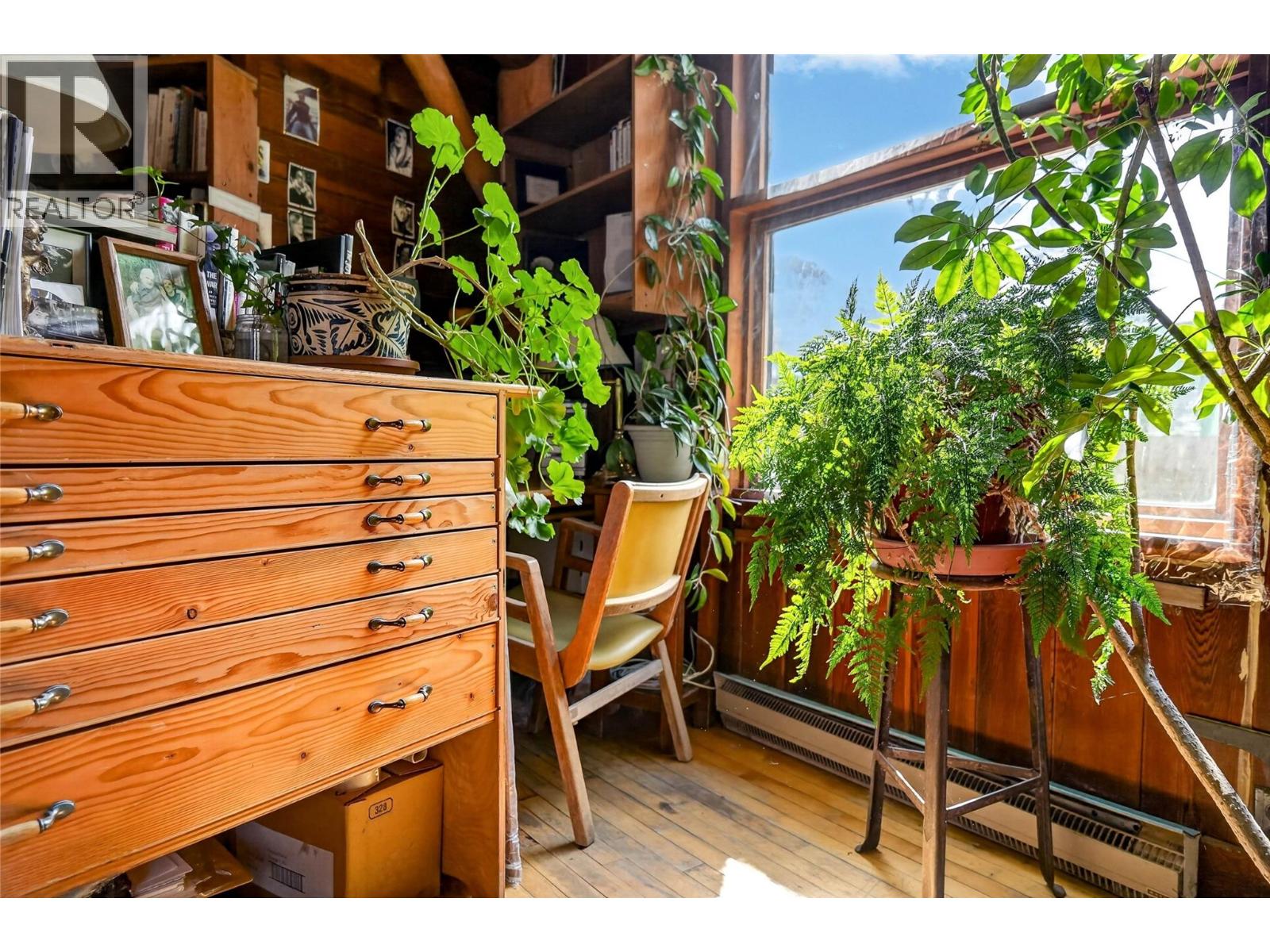 806 Bellevue Street, New Denver, British Columbia  V0G 1S1 - Photo 8 - 10383864