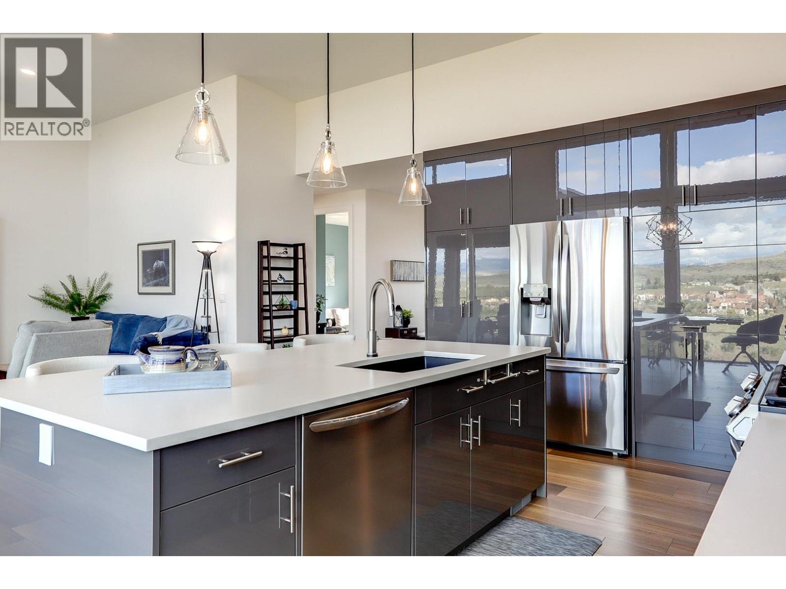 912 Mt. Griffin Road, Vernon, British Columbia  V1B 0A5 - Photo 11 - 10384103