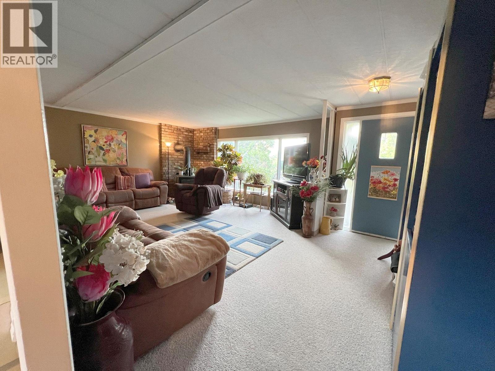 6288 Meadowland Crescent N, Kamloops, British Columbia  V2C 5C2 - Photo 7 - 10383538