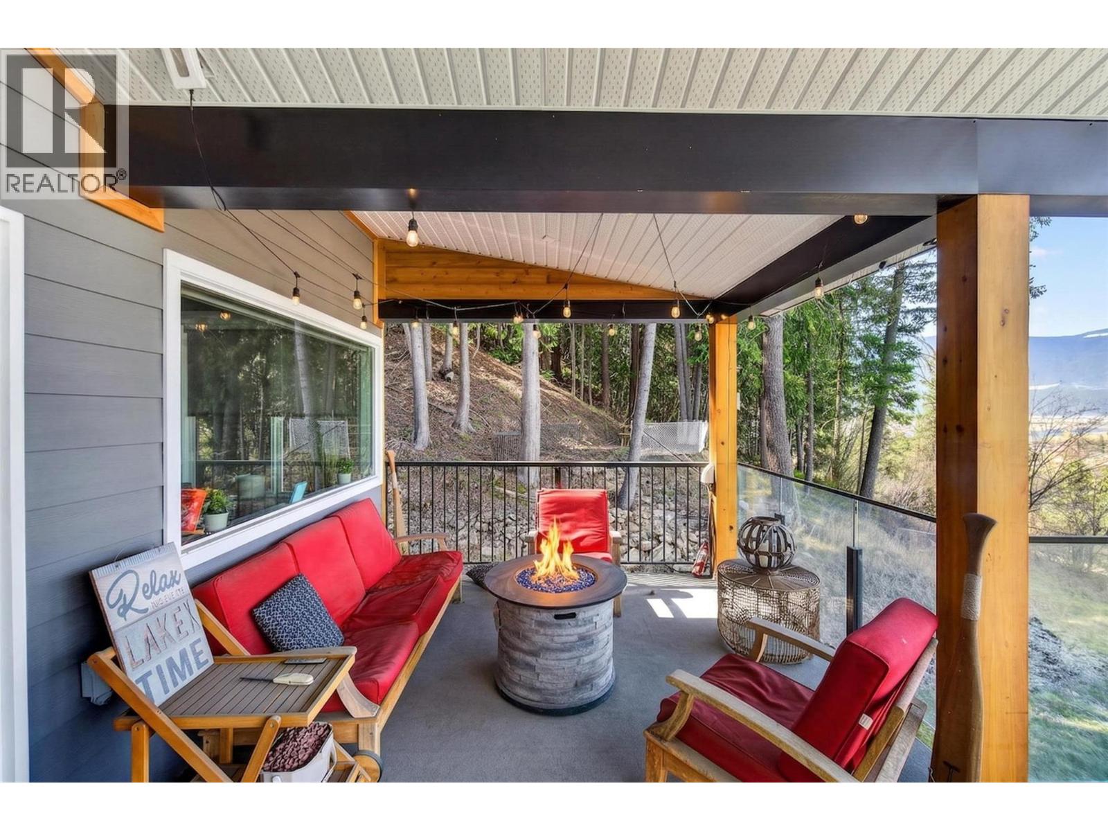 1360 Trans Canada Highway Ne, Salmon Arm, British Columbia  V1E 2S6 - Photo 11 - 10383375