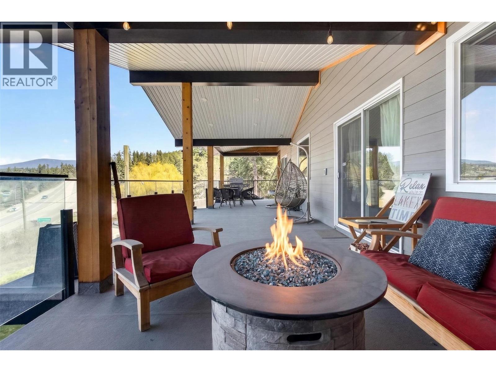 1360 Trans Canada Highway Ne, Salmon Arm, British Columbia  V1E 2S6 - Photo 16 - 10383375