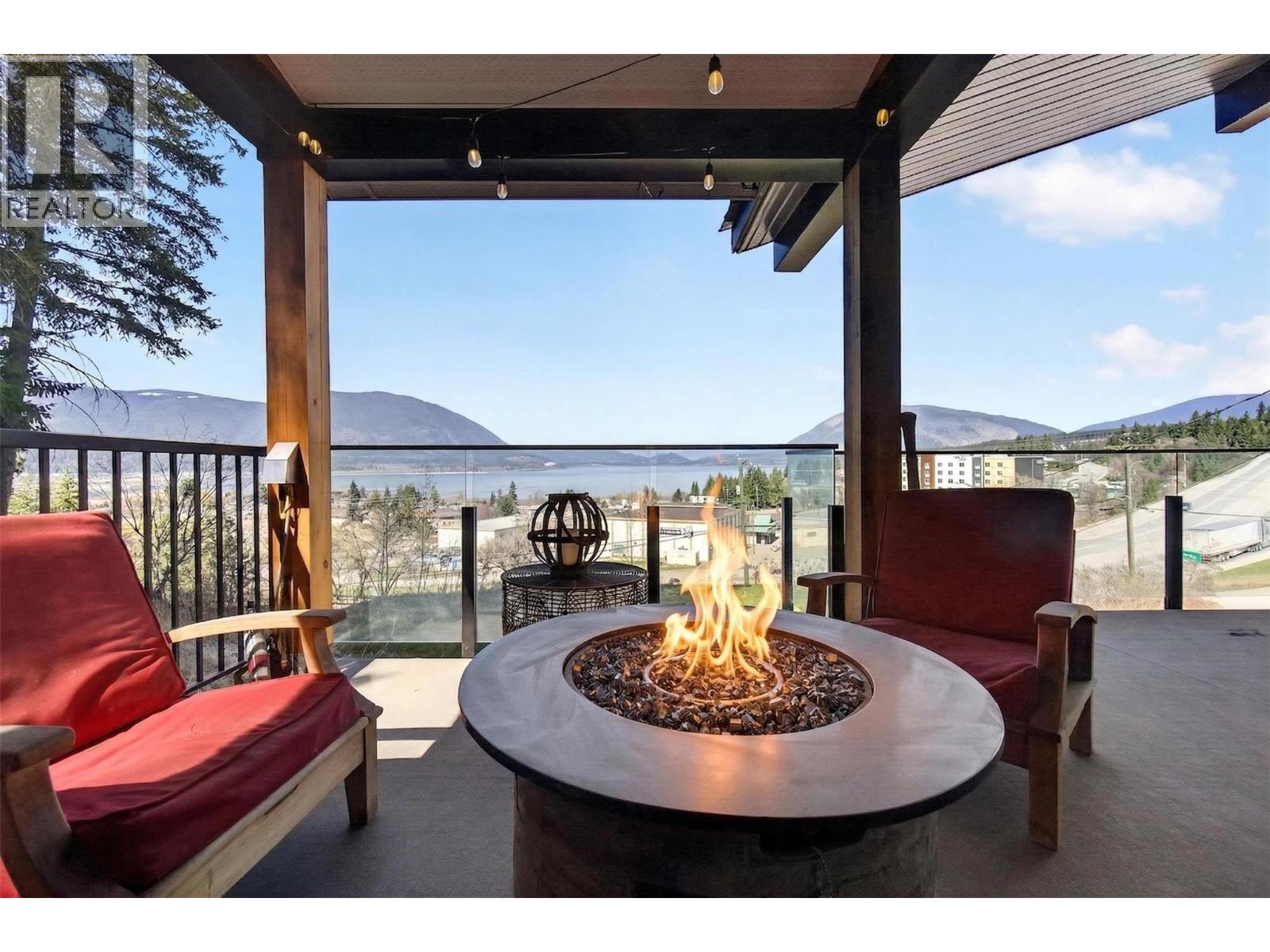 1360 Trans Canada Highway Ne, Salmon Arm, British Columbia  V1E 2S6 - Photo 17 - 10383375