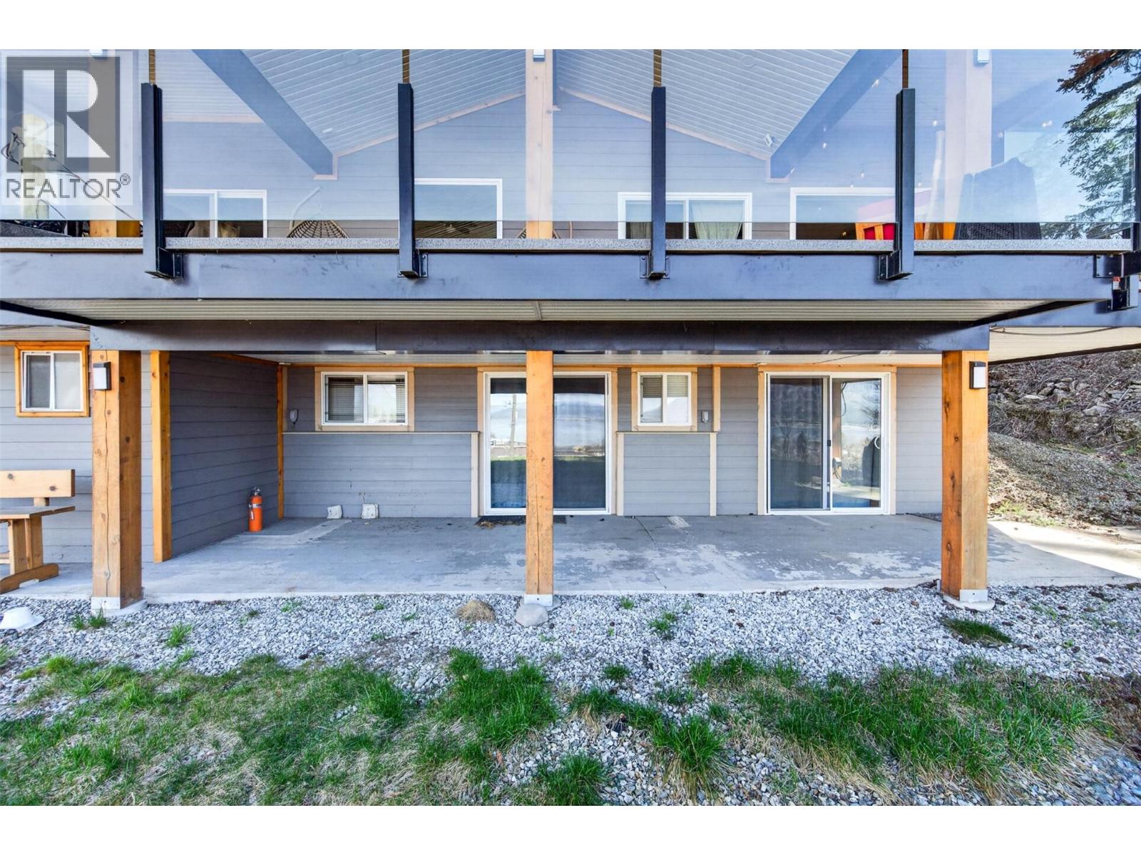 1360 Trans Canada Highway Ne, Salmon Arm, British Columbia  V1E 2S6 - Photo 29 - 10383375