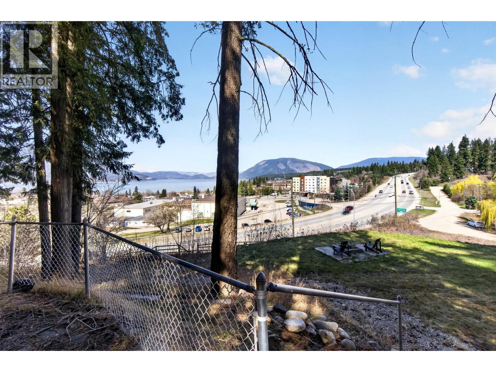 1360 Trans Canada Highway Ne, Salmon Arm, British Columbia  V1E 2S6 - Photo 37 - 10383375