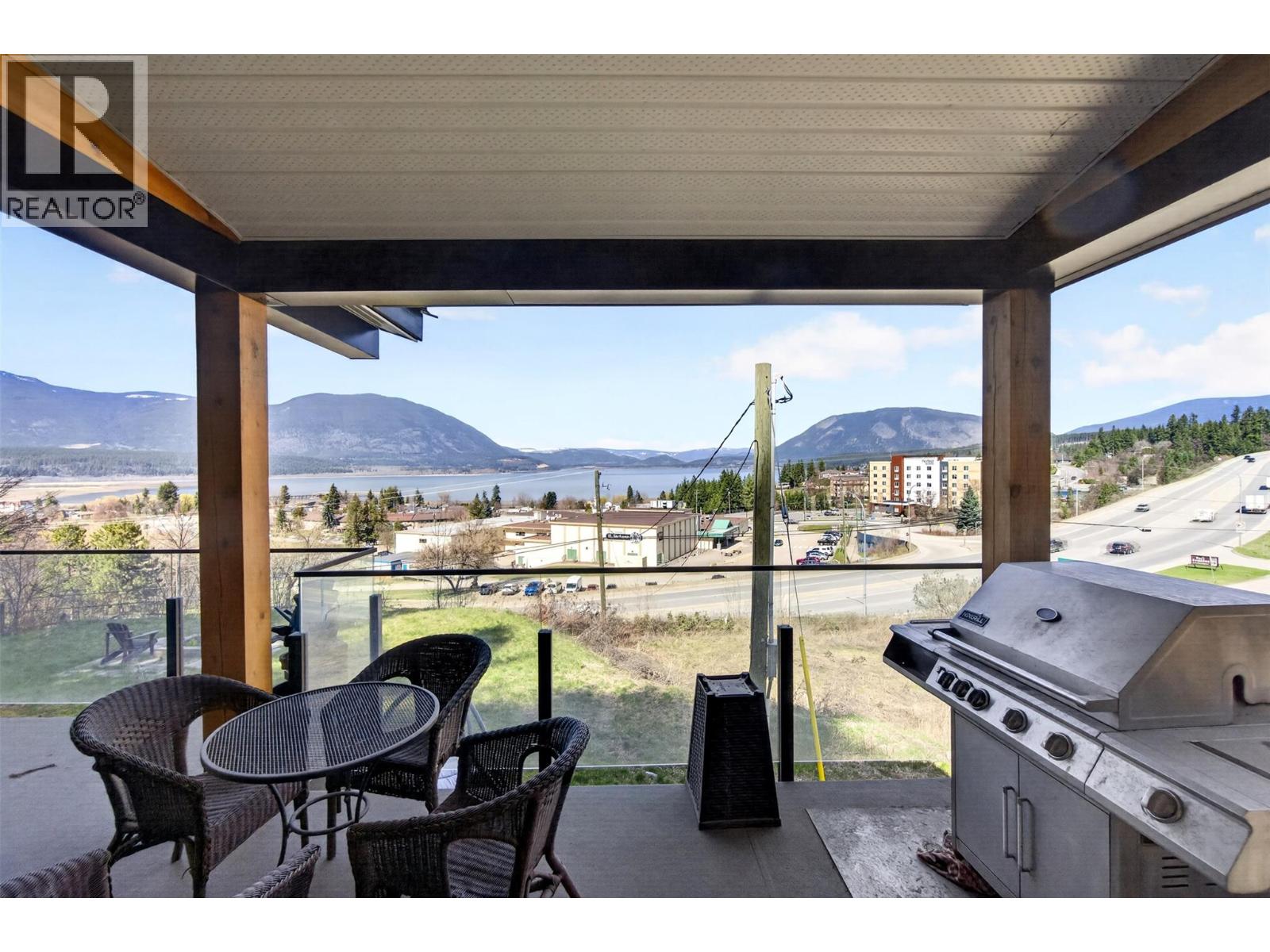 1360 Trans Canada Highway Ne, Salmon Arm, British Columbia  V1E 2S6 - Photo 5 - 10383375