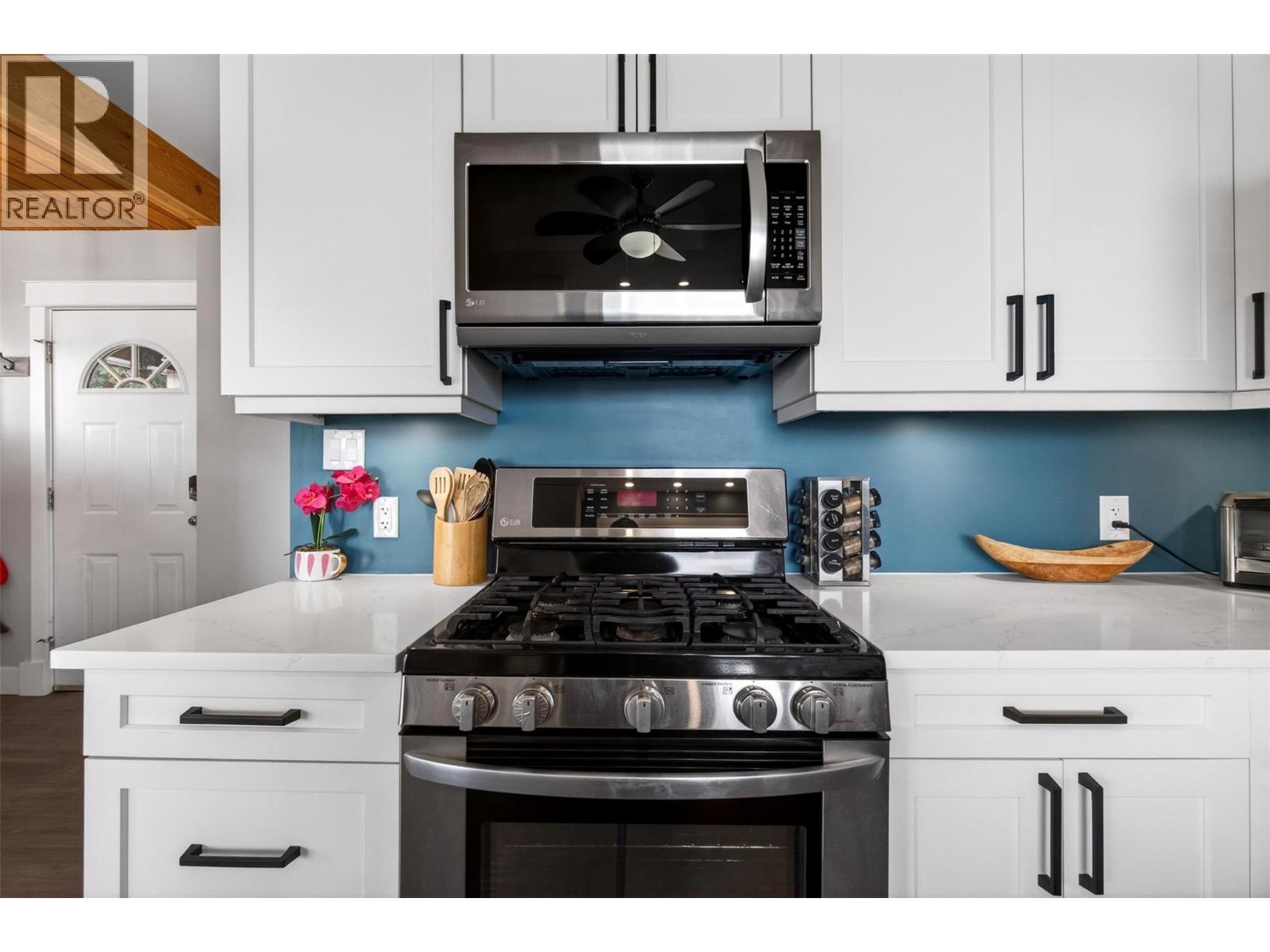 1360 Trans Canada Highway Ne, Salmon Arm, British Columbia  V1E 2S6 - Photo 51 - 10383375