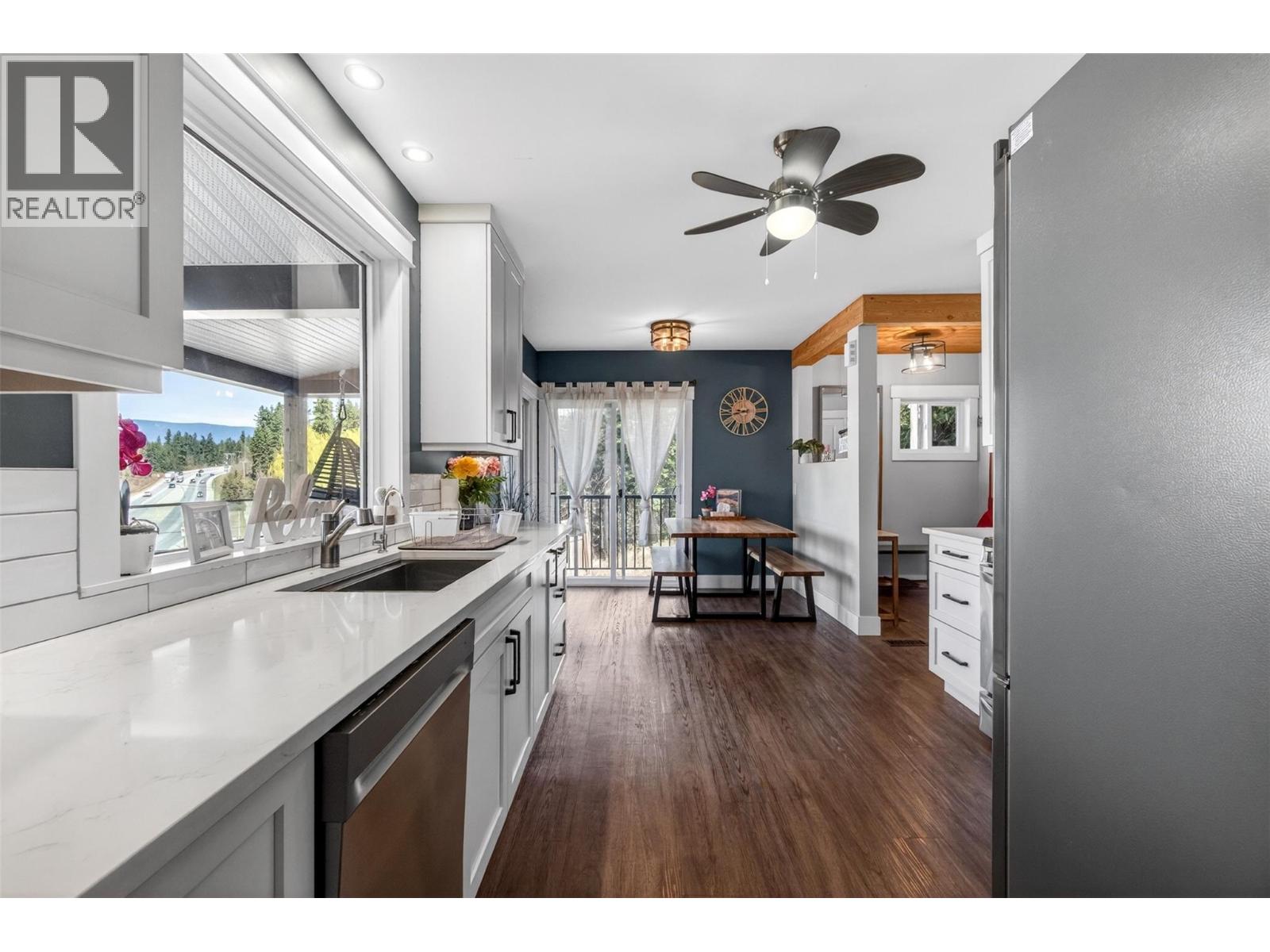 1360 Trans Canada Highway Ne, Salmon Arm, British Columbia  V1E 2S6 - Photo 53 - 10383375