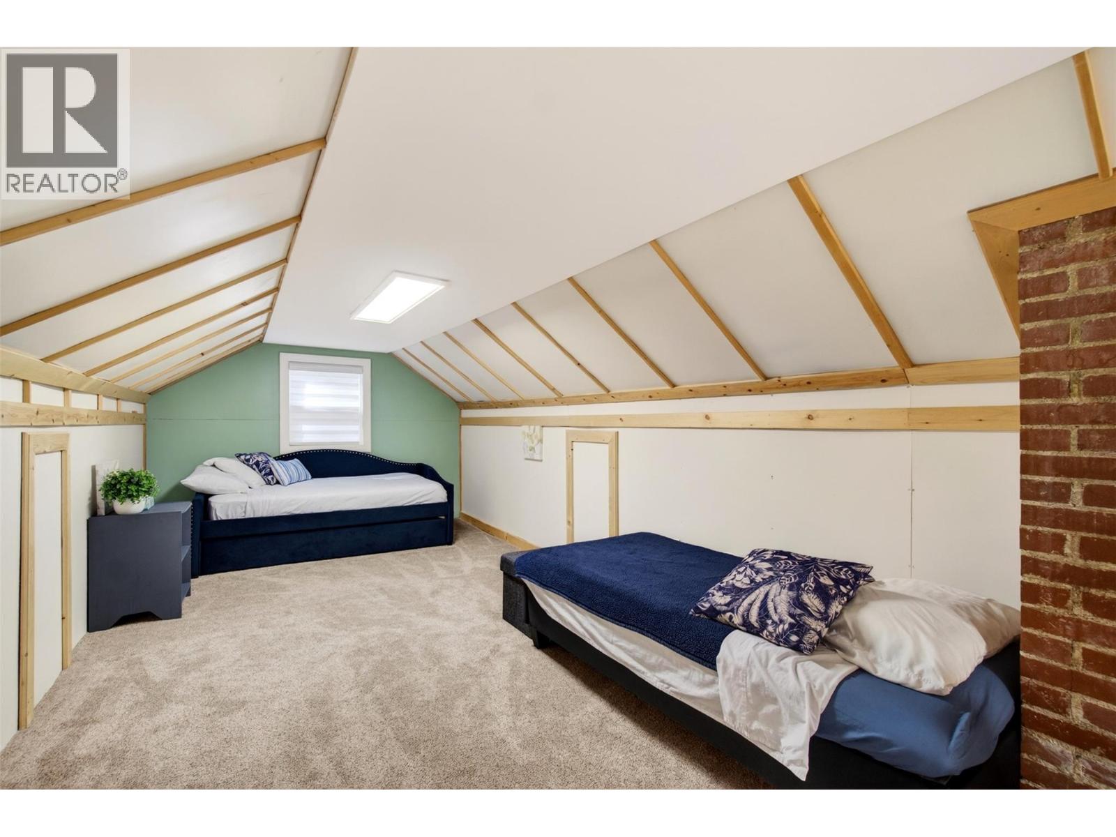 1360 Trans Canada Highway Ne, Salmon Arm, British Columbia  V1E 2S6 - Photo 68 - 10383375