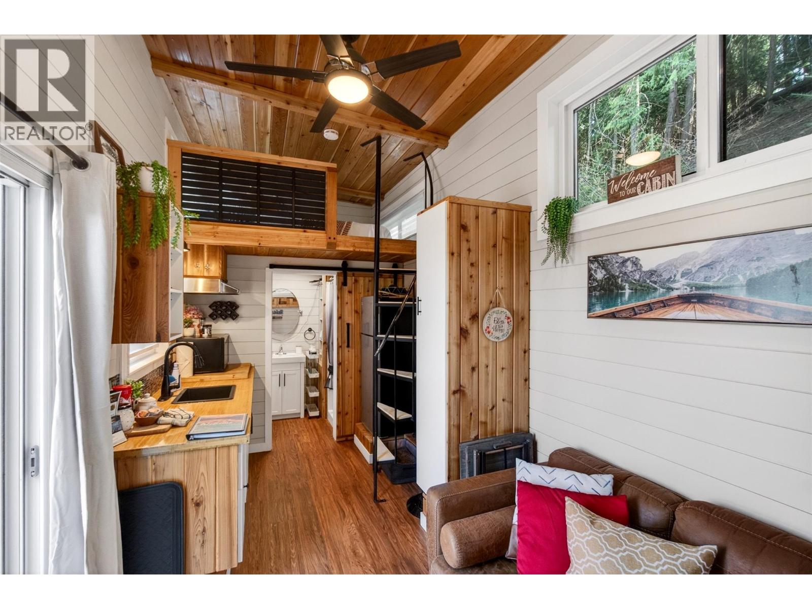 1360 Trans Canada Highway Ne, Salmon Arm, British Columbia  V1E 2S6 - Photo 76 - 10383375