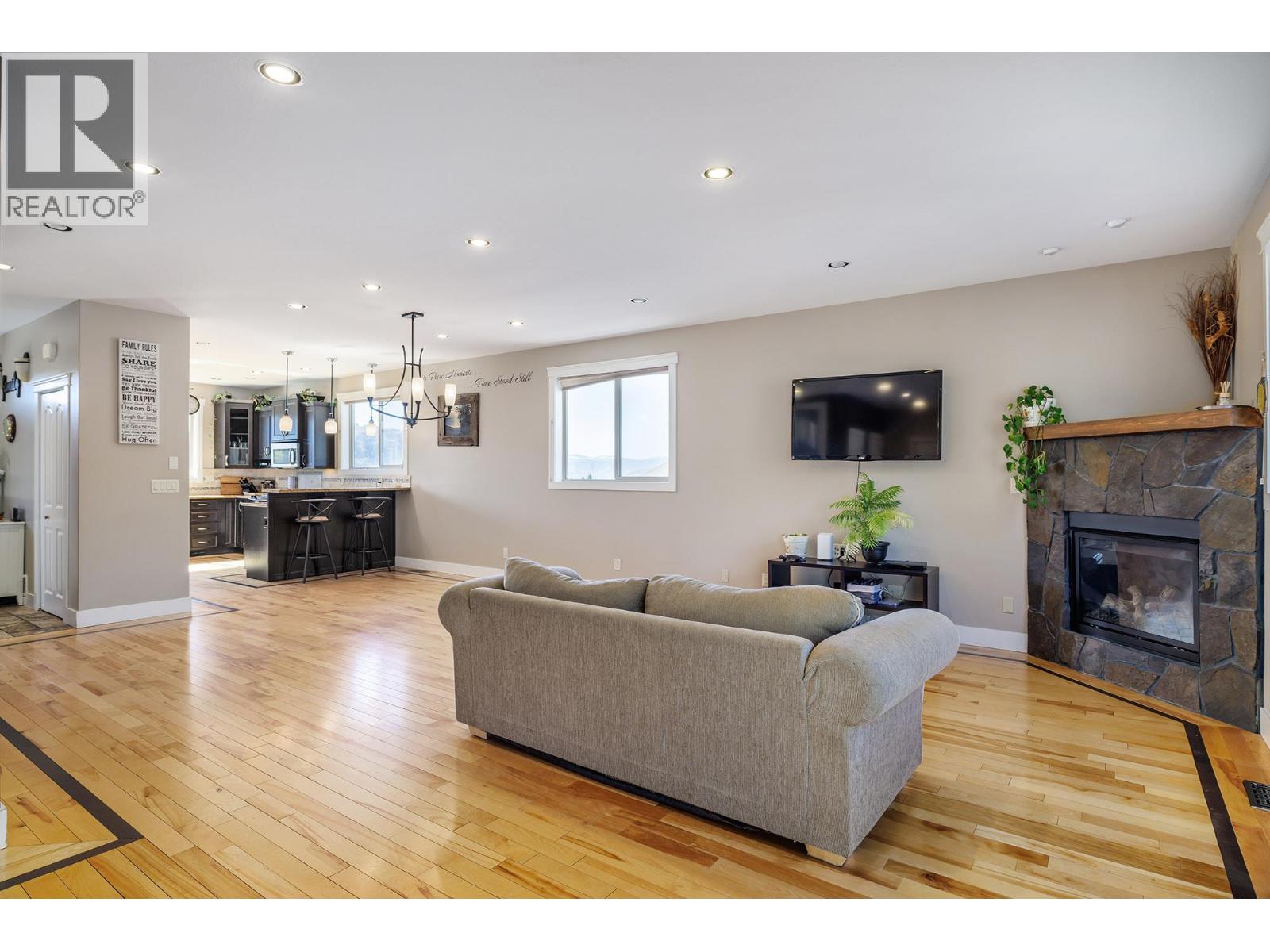 2054 Sunview Drive, West Kelowna, British Columbia  V1Z 3X6 - Photo 5 - 10384228