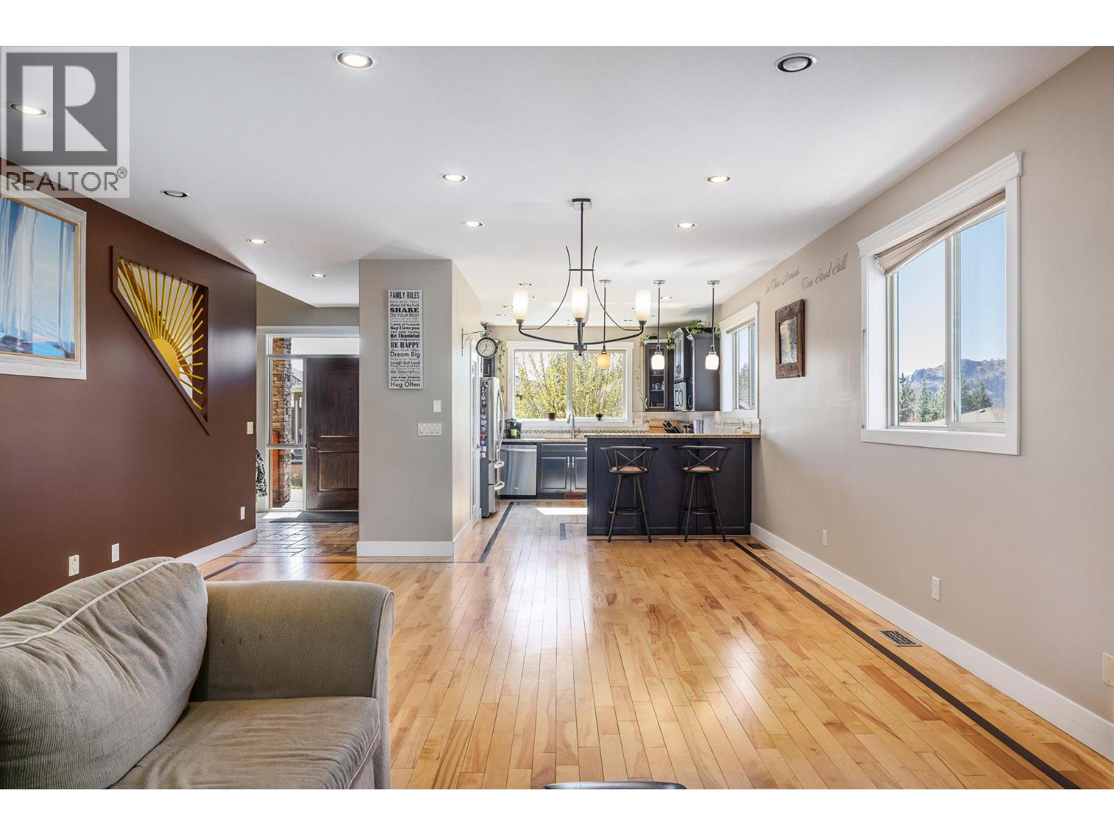 2054 Sunview Drive, West Kelowna, British Columbia  V1Z 3X6 - Photo 7 - 10384228