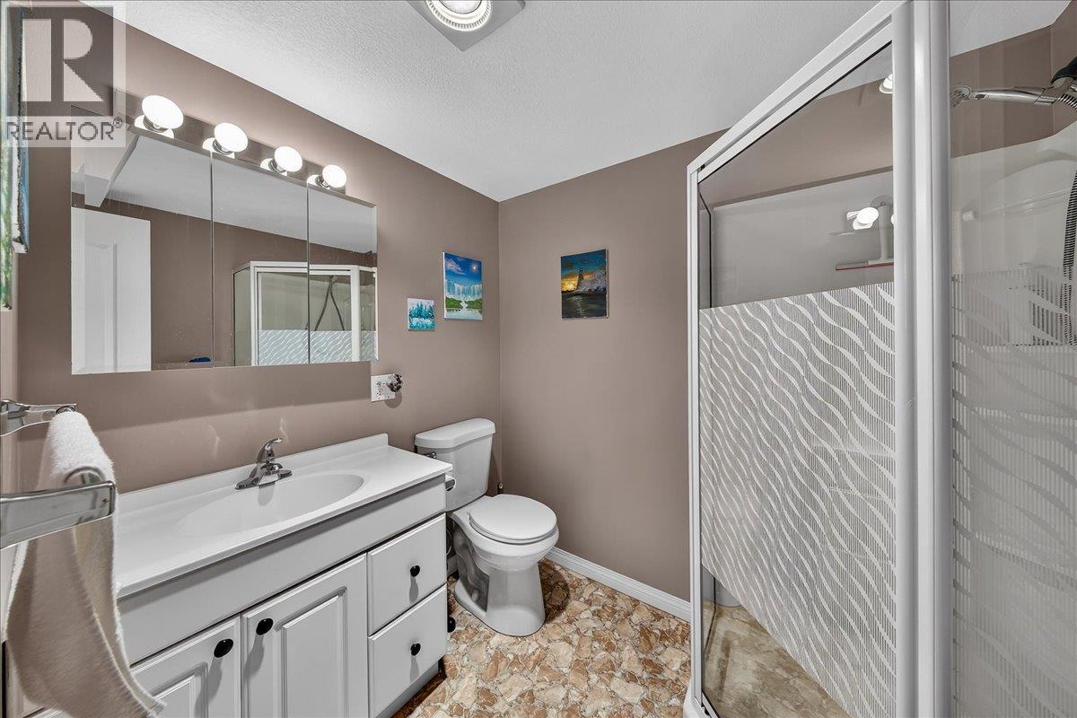 1706 15th Avenue, Invermere, British Columbia  V0A 1K0 - Photo 35 - 10384123