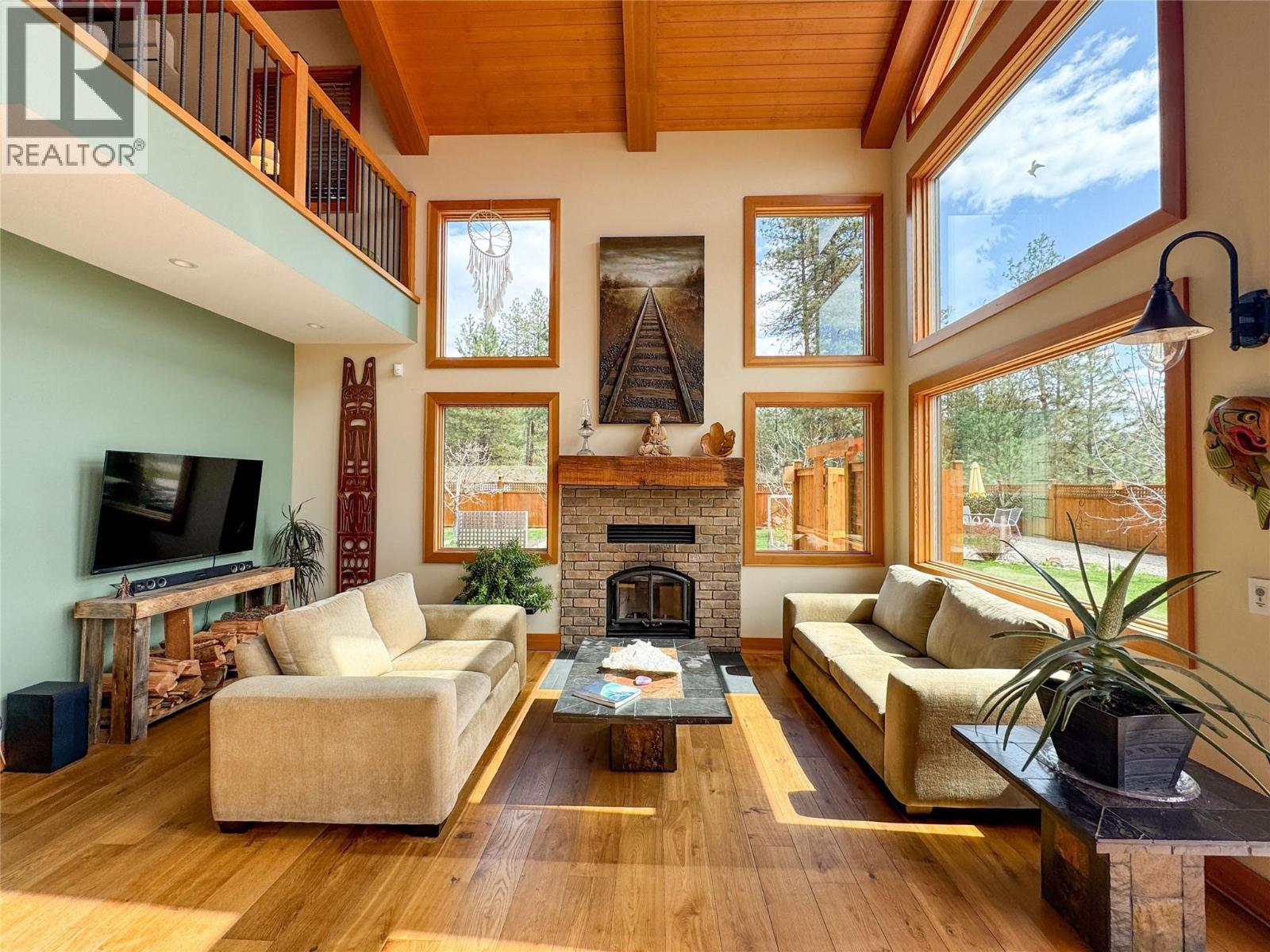 750 395 Highway, Christina Lake, British Columbia  V0H 1E0 - Photo 16 - 10381577