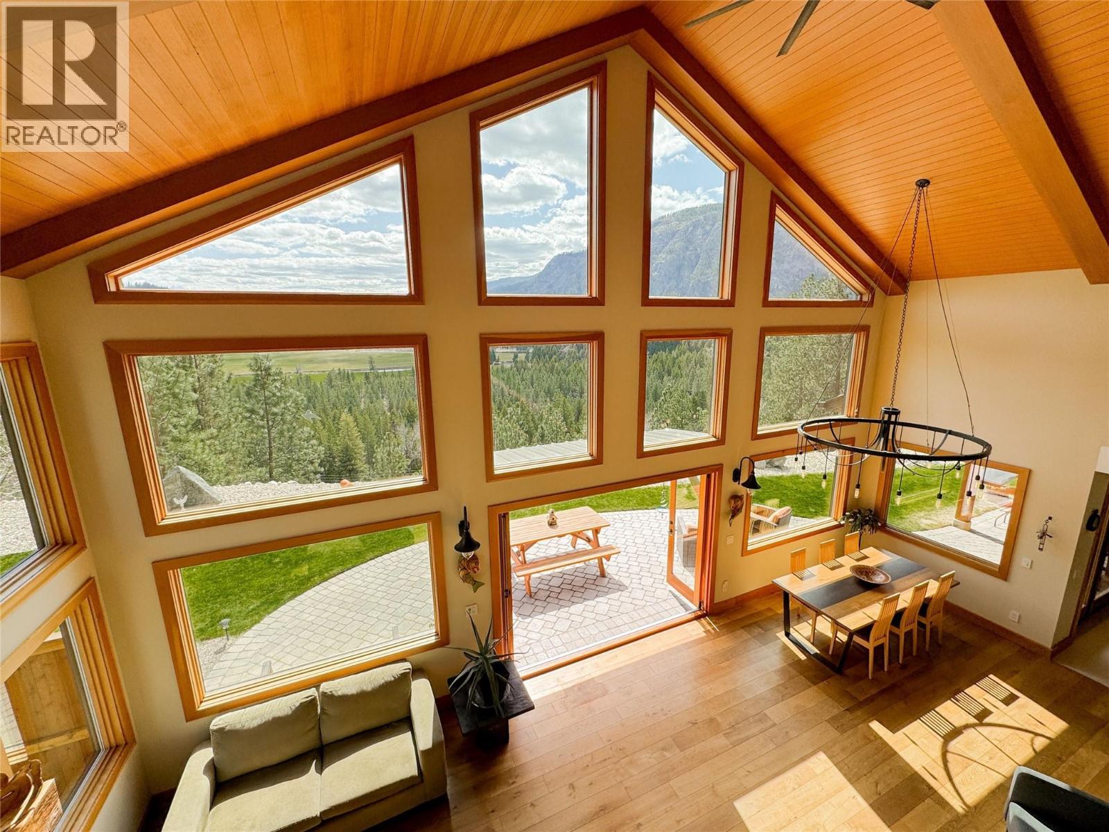 750 395 Highway, Christina Lake, British Columbia  V0H 1E0 - Photo 42 - 10381577