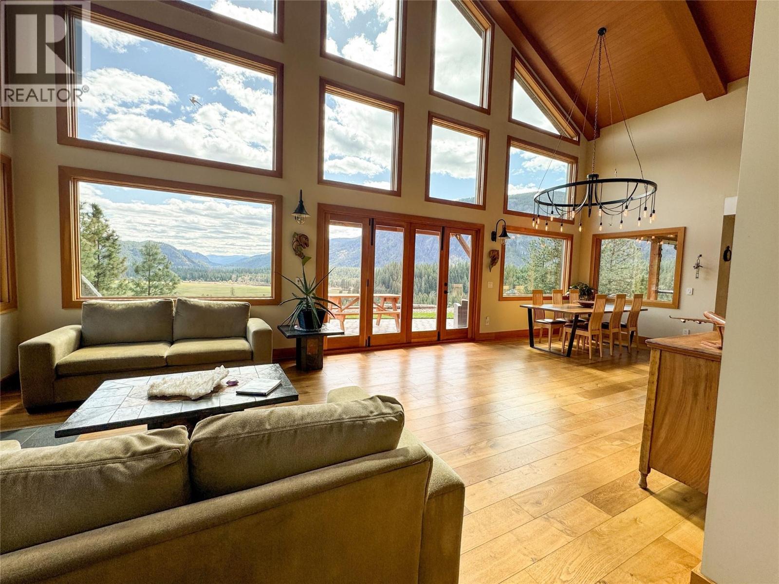 750 395 Highway, Christina Lake, British Columbia  V0H 1E0 - Photo 46 - 10381577