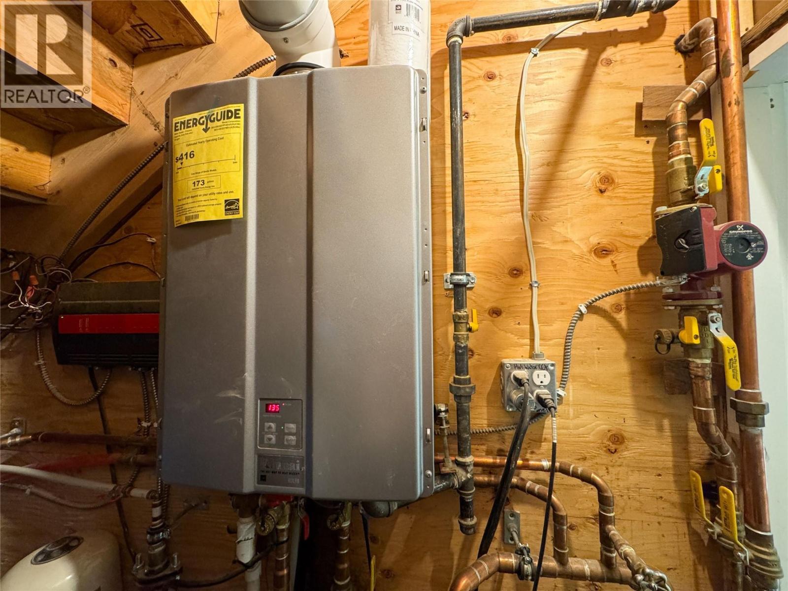 750 395 Highway, Christina Lake, British Columbia  V0H 1E0 - Photo 53 - 10381577