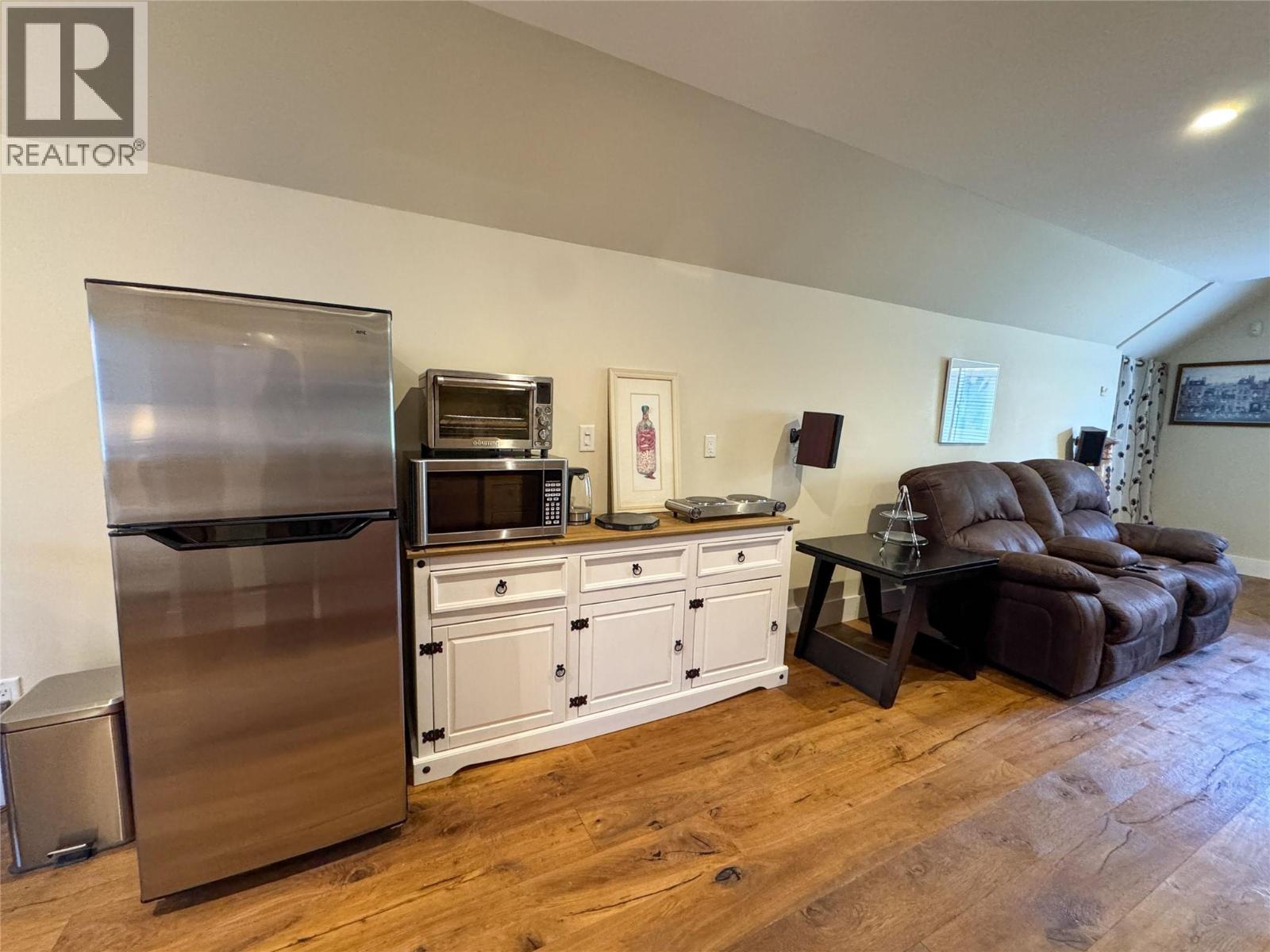 750 395 Highway, Christina Lake, British Columbia  V0H 1E0 - Photo 57 - 10381577