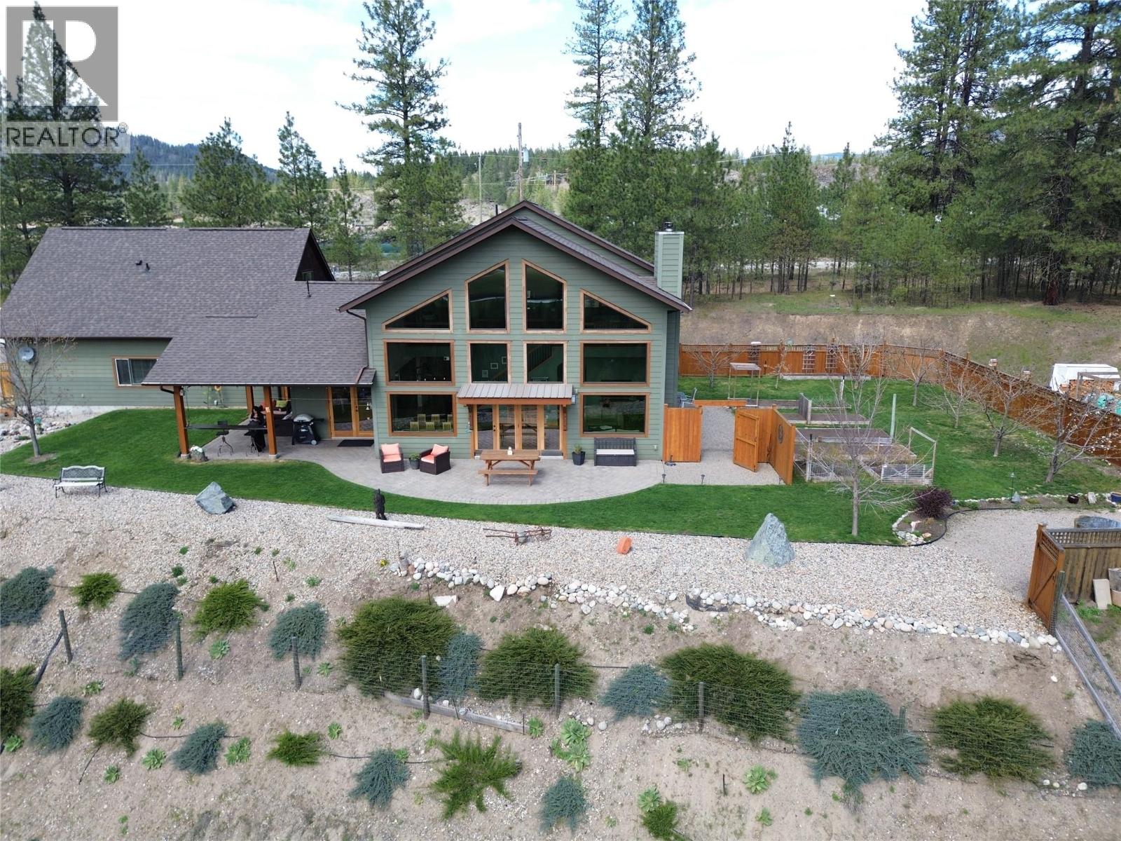 750 395 Highway, Christina Lake, British Columbia  V0H 1E0 - Photo 78 - 10381577