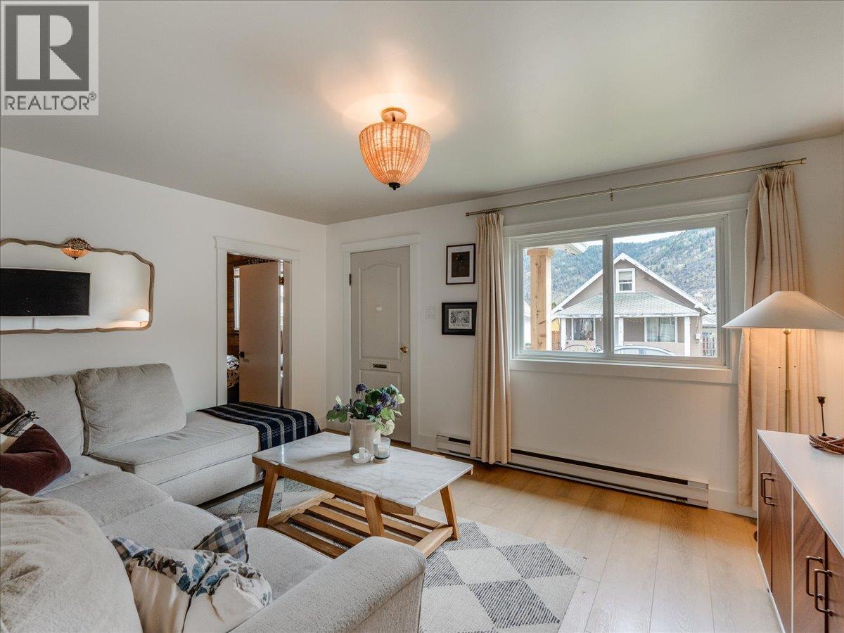 1727 Circle Street, Trail, British Columbia  V1R 1W8 - Photo 21 - 10383735