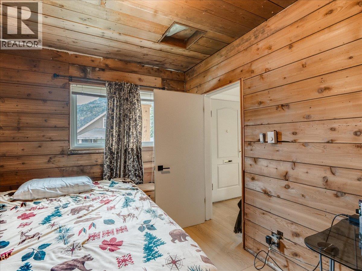 1727 Circle Street, Trail, British Columbia  V1R 1W8 - Photo 31 - 10383735