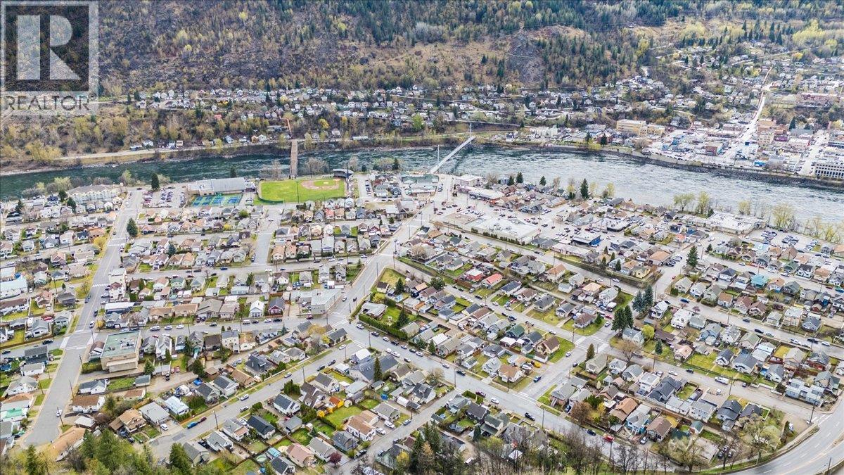 1727 Circle Street, Trail, British Columbia  V1R 1W8 - Photo 60 - 10383735