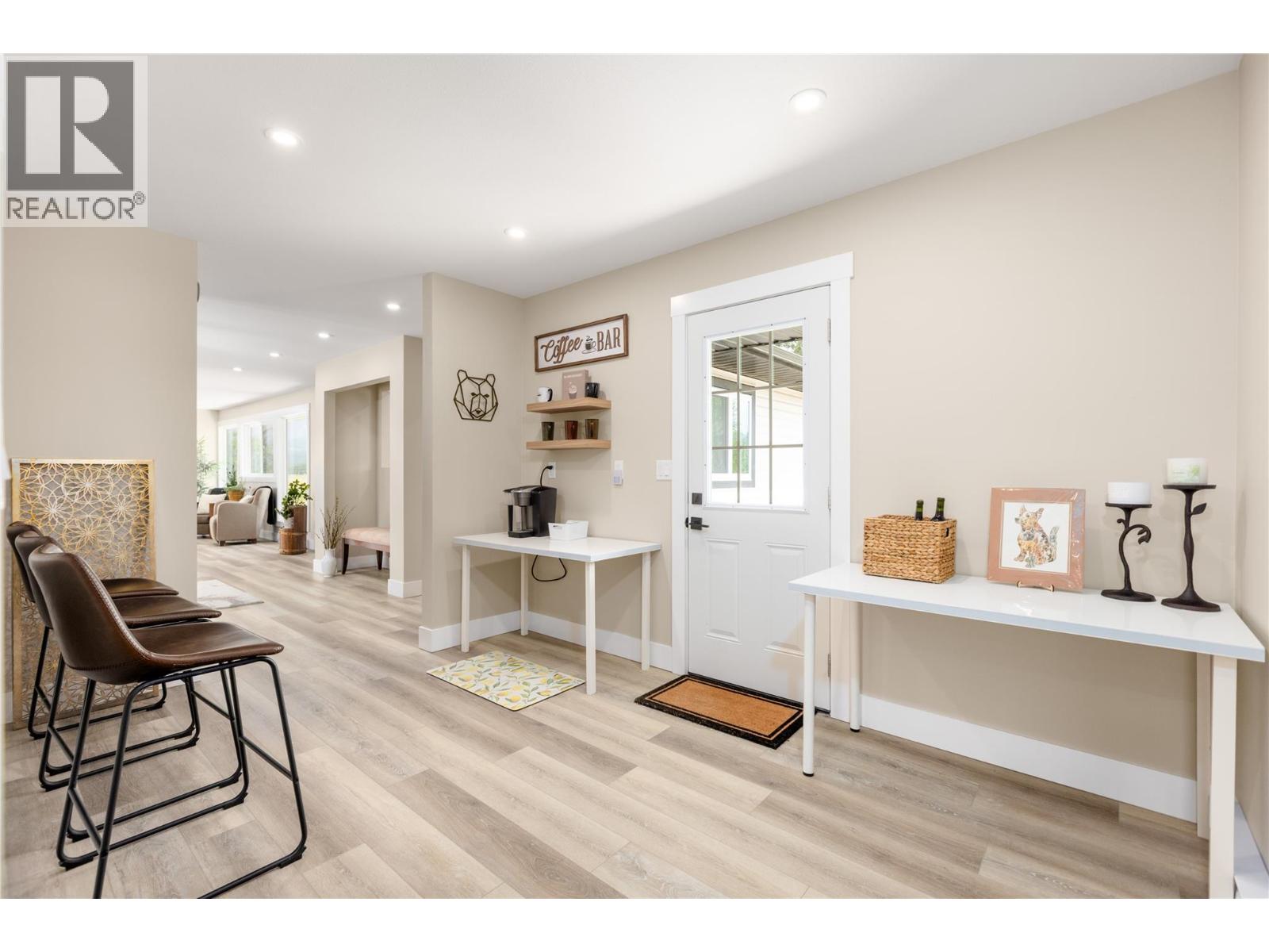 5496 93/95 Highway, Wasa, British Columbia  V0B 0A7 - Photo 20 - 10382734