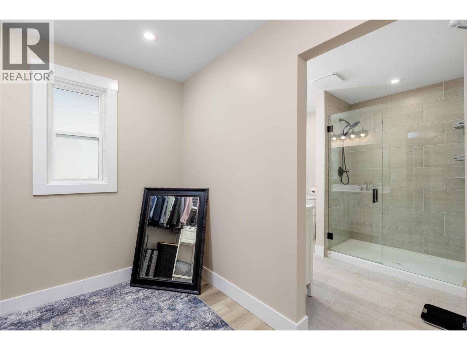 5496 93/95 Highway, Wasa, British Columbia  V0B 0A7 - Photo 24 - 10382734