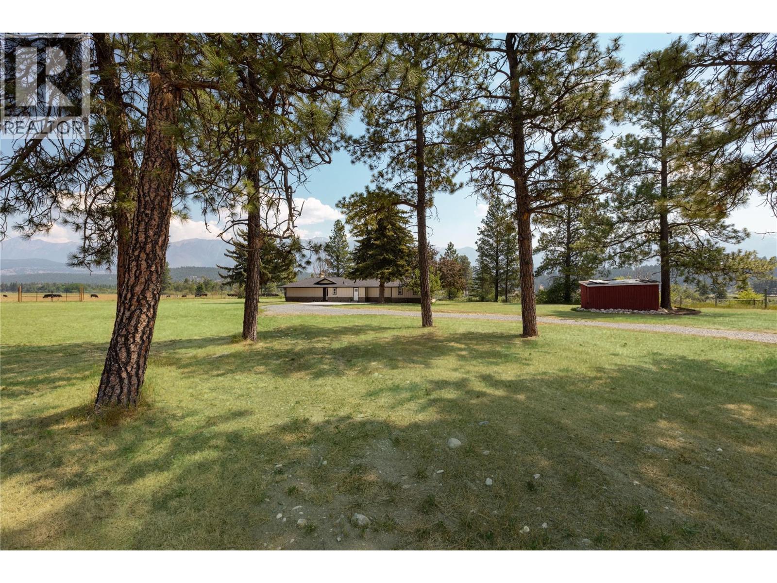 5496 93/95 Highway, Wasa, British Columbia  V0B 0A7 - Photo 36 - 10382734