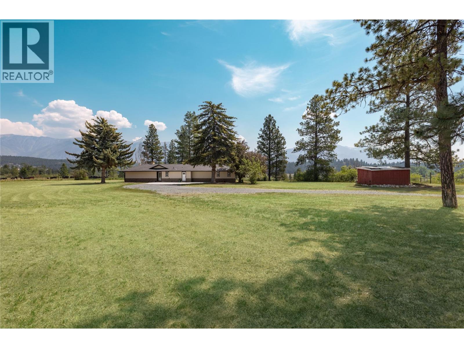 5496 93/95 Highway, Wasa, British Columbia  V0B 0A7 - Photo 37 - 10382734