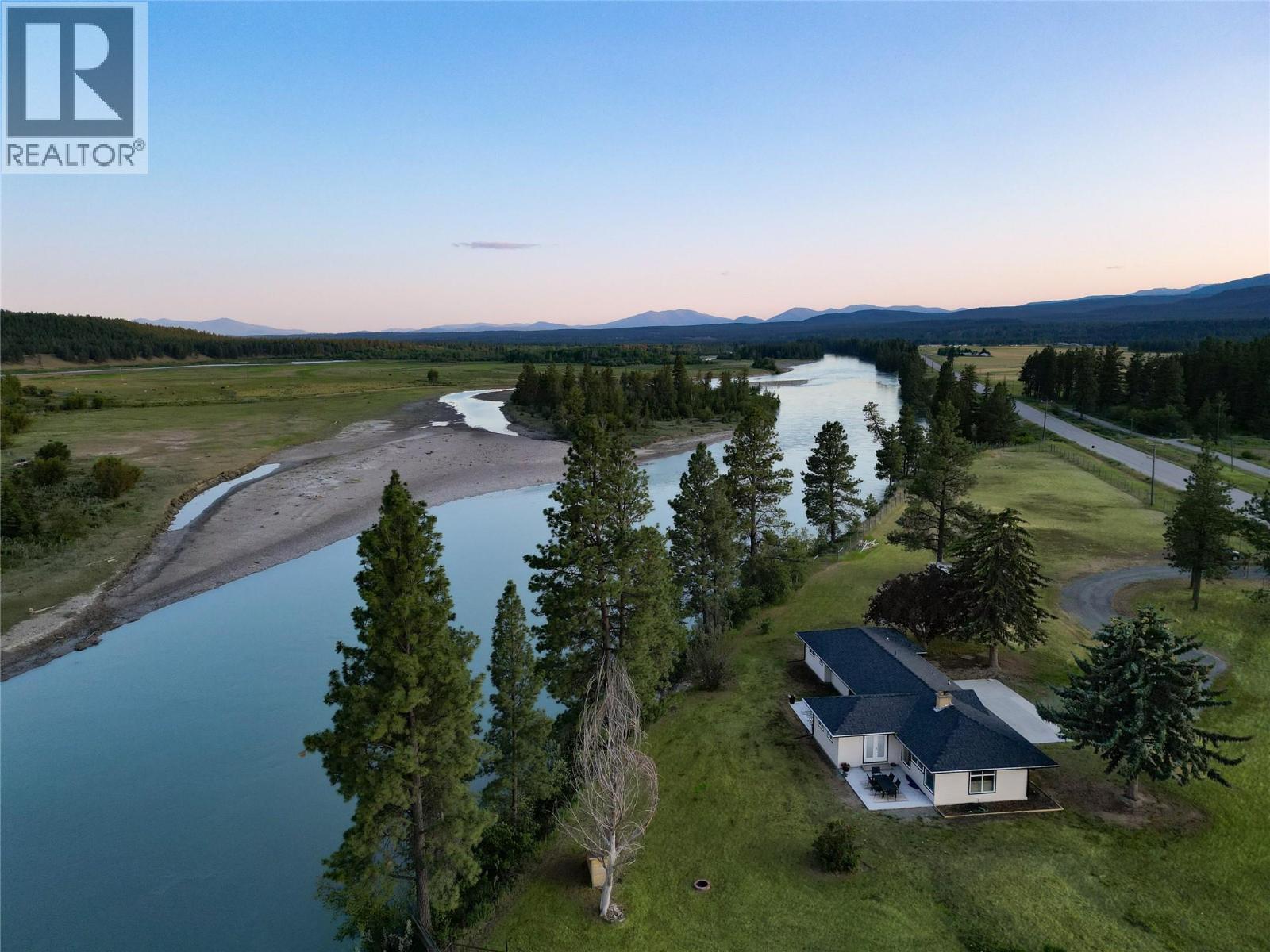 5496 93/95 Highway, Wasa, British Columbia  V0B 0A7 - Photo 53 - 10382734