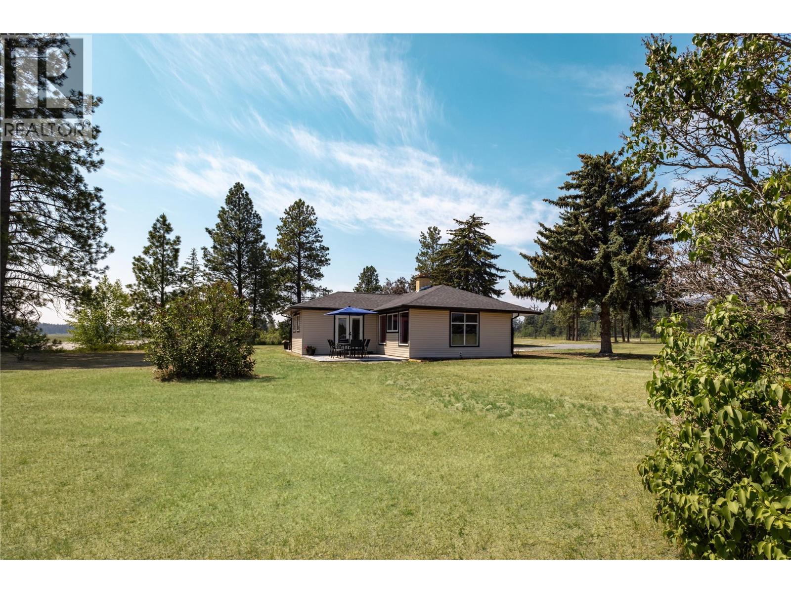 5496 93/95 Highway, Wasa, British Columbia  V0B 0A7 - Photo 8 - 10382734