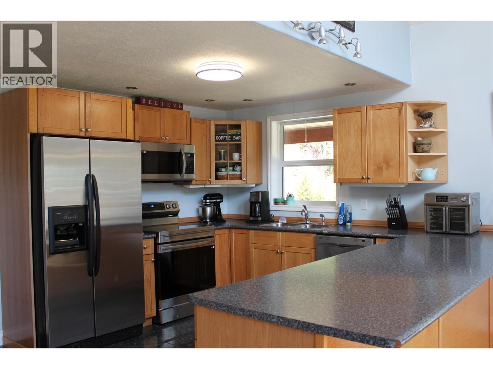 106 Eagles Nest Road, Summit Lake, British Columbia  V0G 1R1 - Photo 8 - 10384134