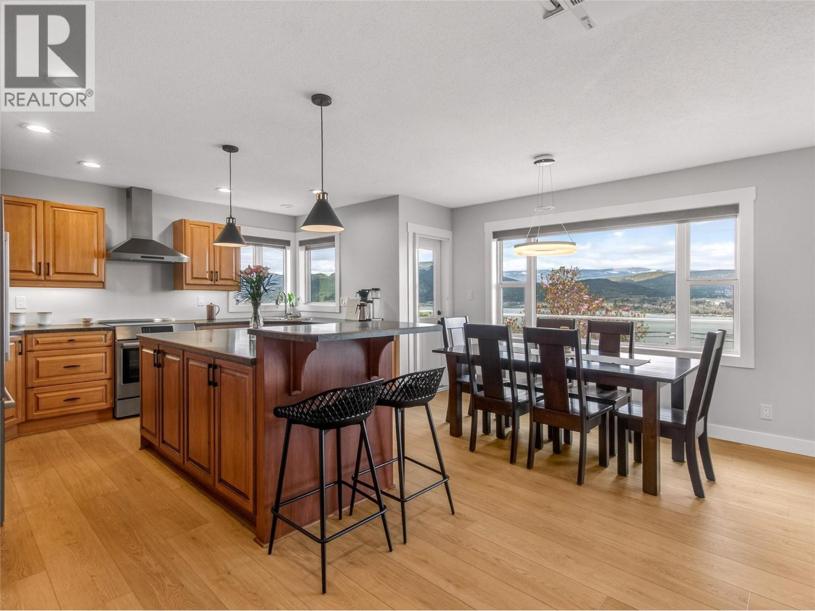 2330 Naramata Road, Naramata, British Columbia  V0H 1N1 - Photo 6 - 10384004