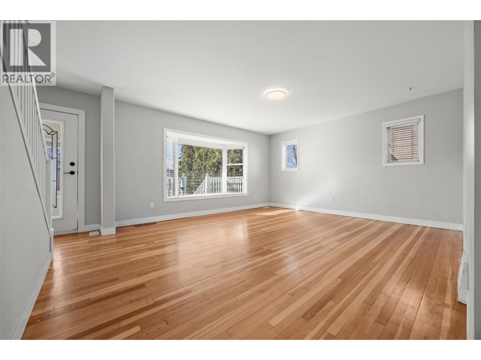 828 Sutherland Avenue, Kelowna, British Columbia  V1Y 5X5 - Photo 11 - 10384244