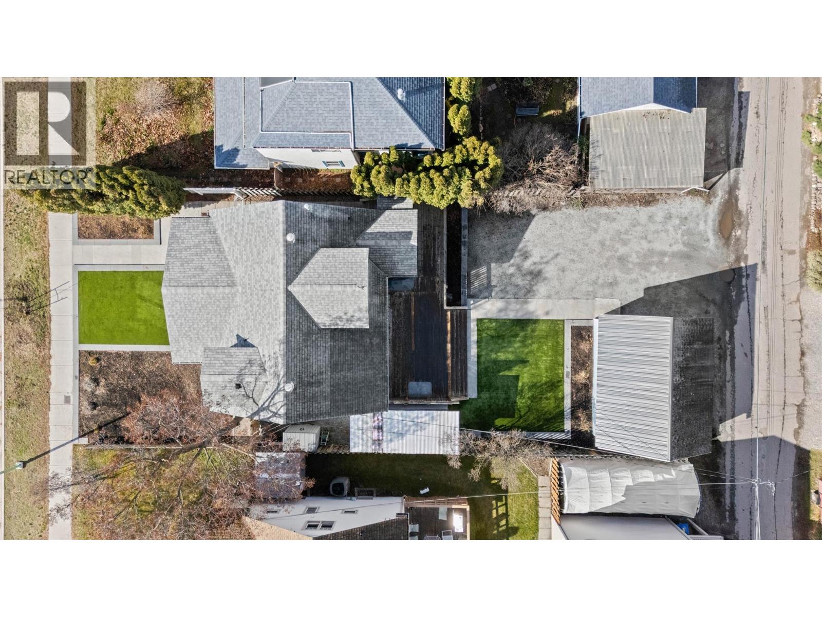 828 Sutherland Avenue, Kelowna, British Columbia  V1Y 5X5 - Photo 37 - 10384244