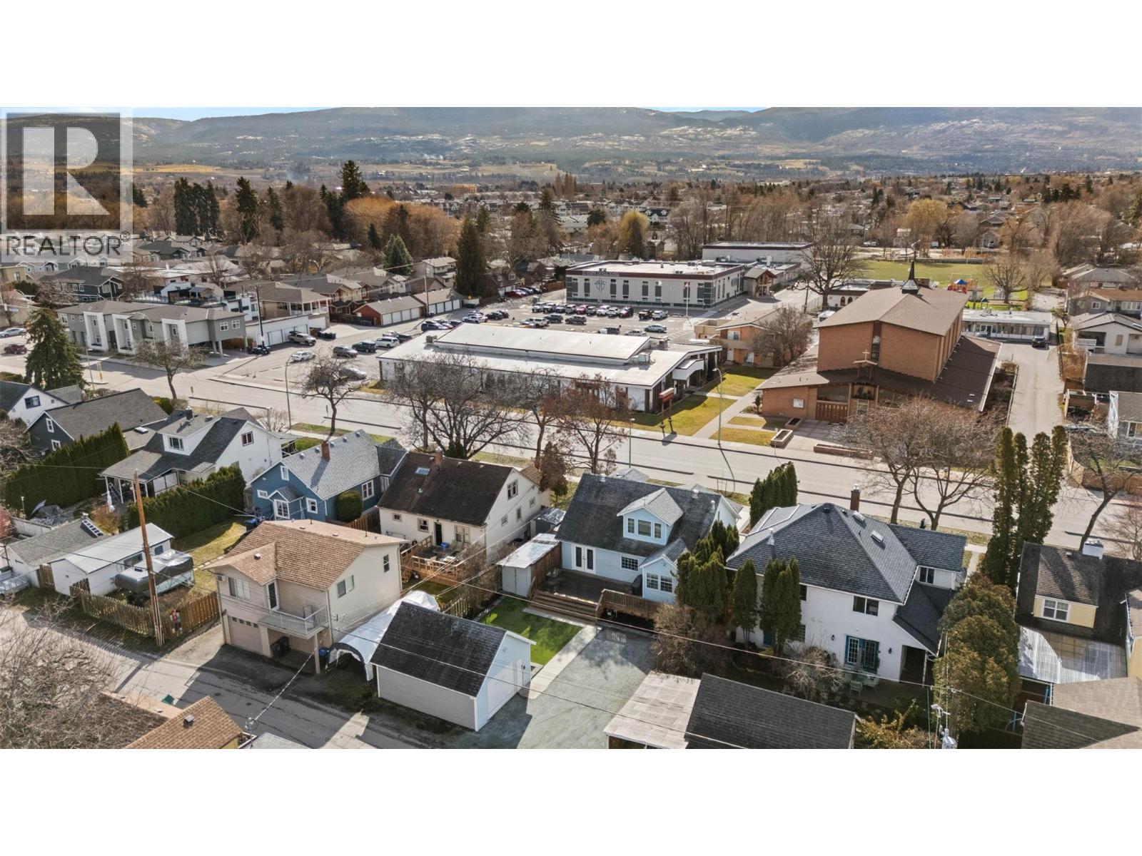 828 Sutherland Avenue, Kelowna, British Columbia  V1Y 5X5 - Photo 39 - 10384244