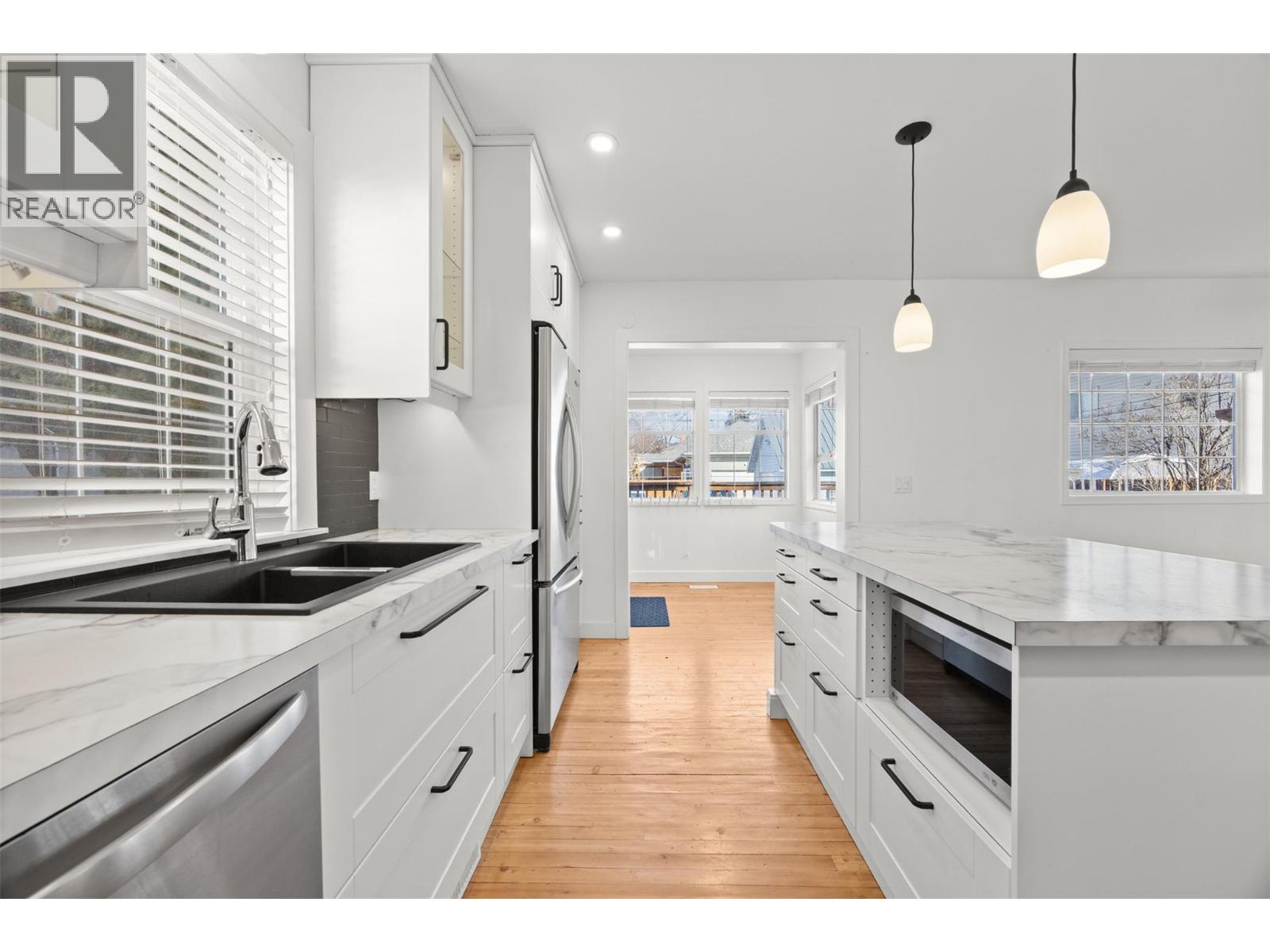 828 Sutherland Avenue, Kelowna, British Columbia  V1Y 5X5 - Photo 6 - 10384244