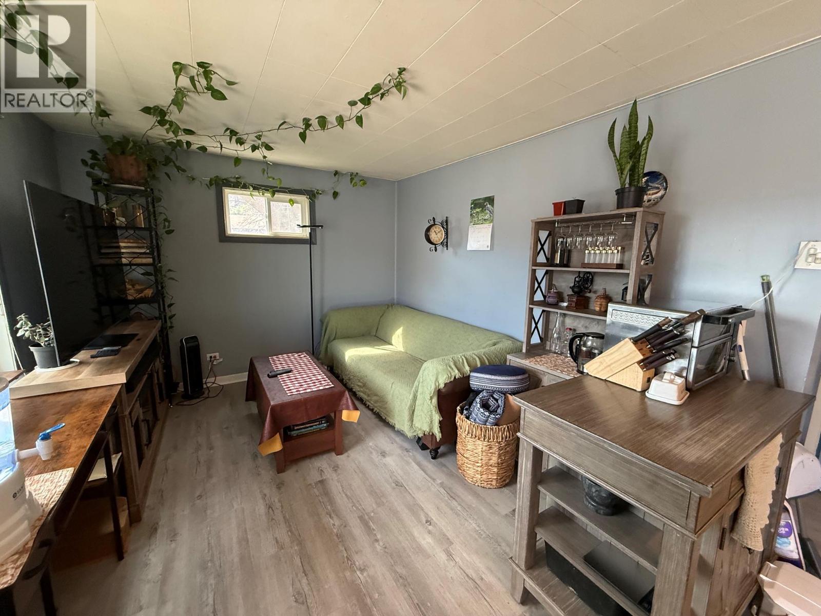 13602 Spencer Avenue, Summerland, British Columbia  V0H 1Z0 - Photo 5 - 10384064