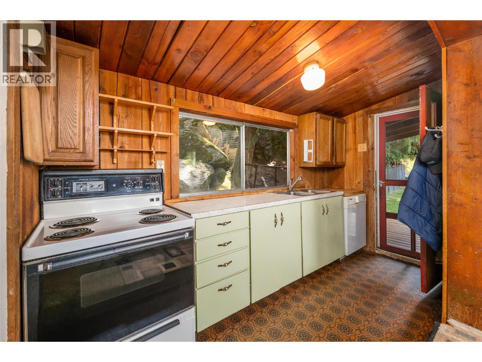 10208 Twin Bays Road, Twin Bays, British Columbia  V0B 1A1 - Photo 47 - 10384028