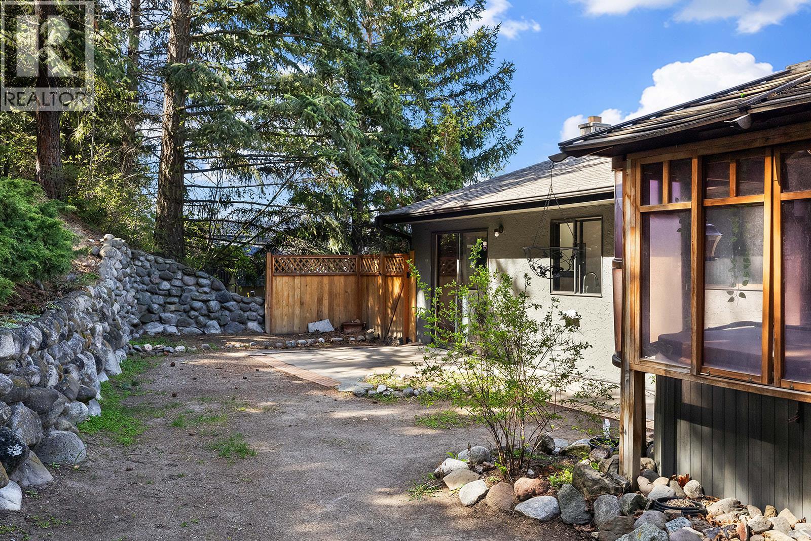 2949 Sandstone Crescent, West Kelowna, British Columbia  V4T 1T2 - Photo 33 - 10383914